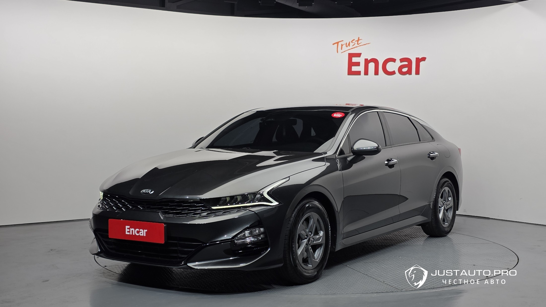 Автомобиль Kia K5