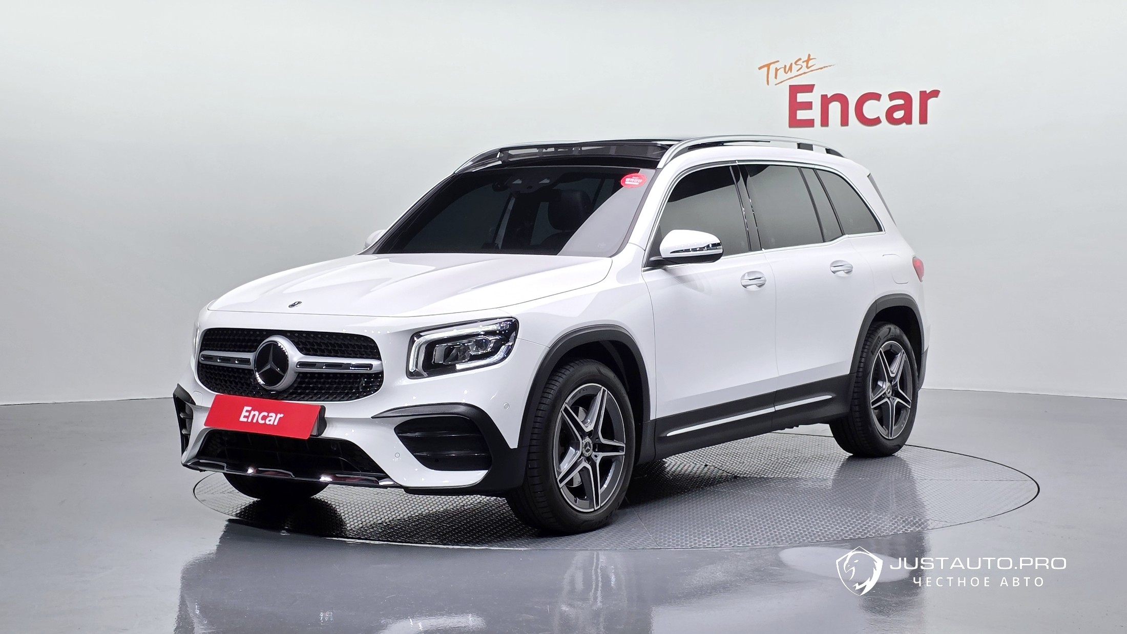 Автомобиль Mercedes-Benz GLB-Class