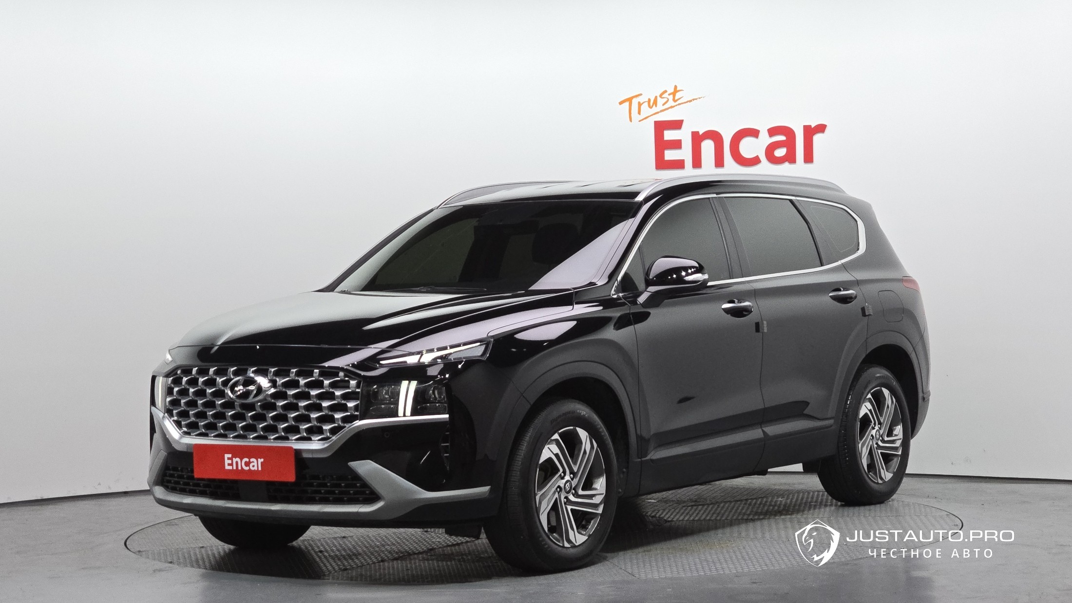 Автомобиль Hyundai Santafe