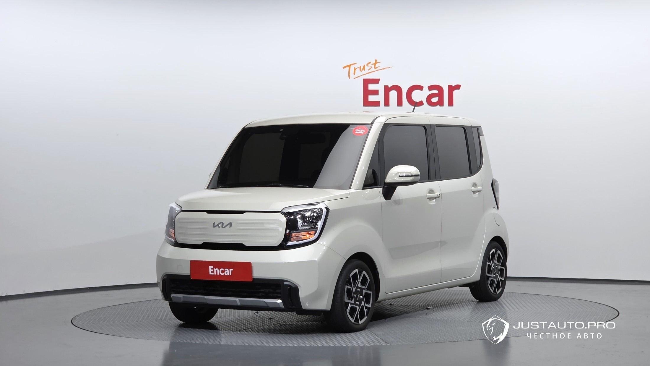 Автомобиль Kia RAY