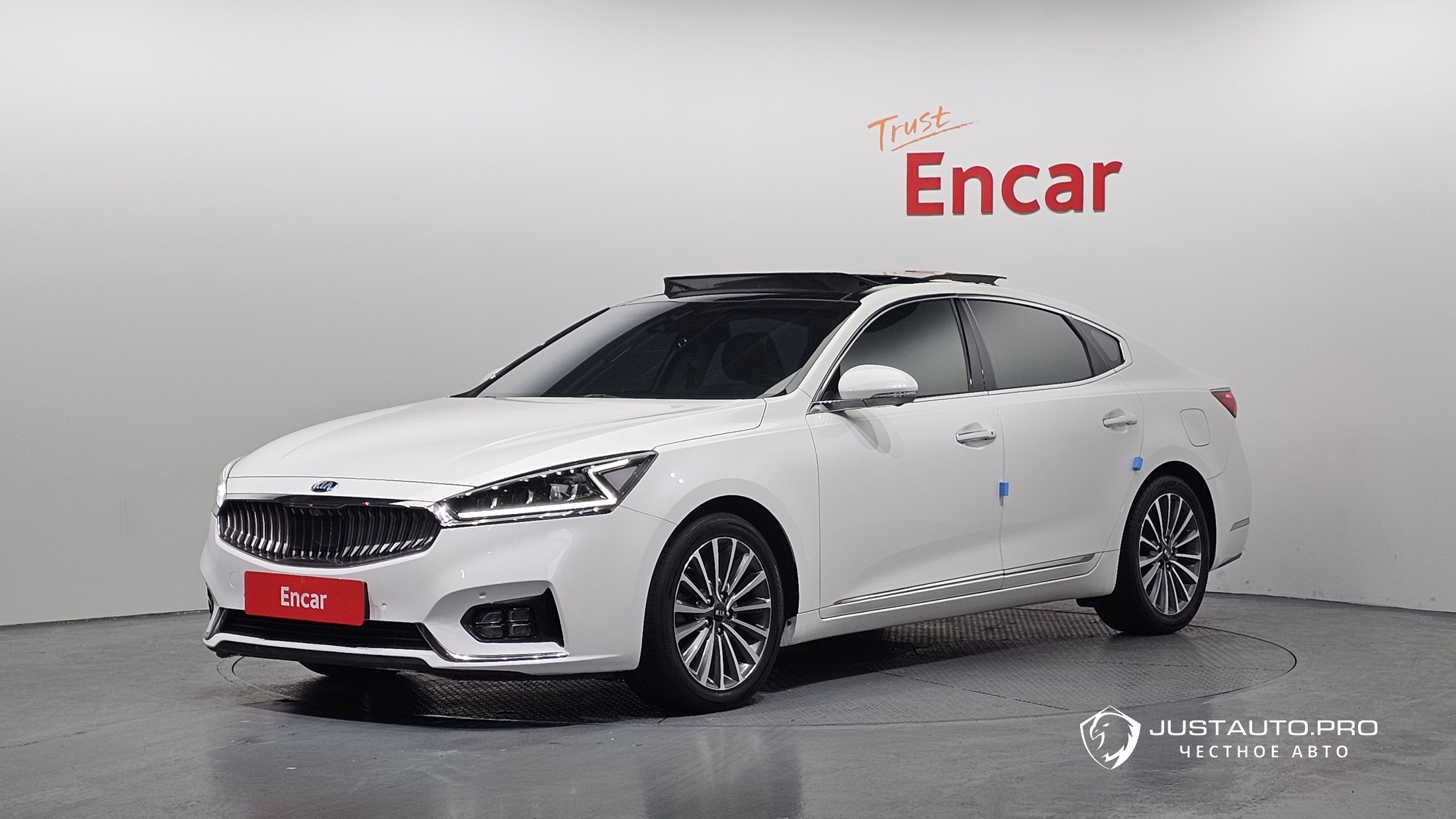 Автомобиль Kia K7