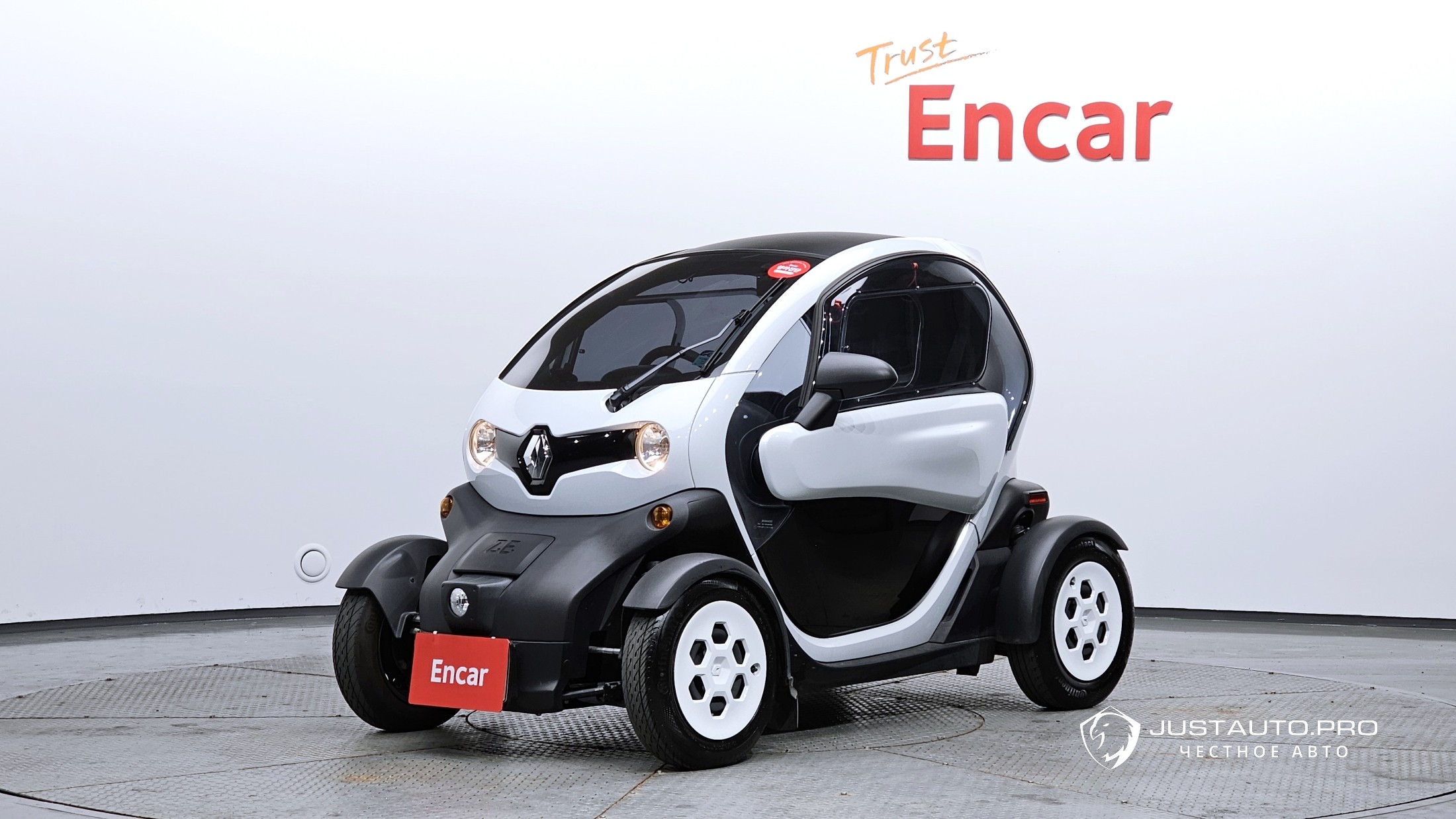 Автомобиль Renault-KoreaSamsung Twizy