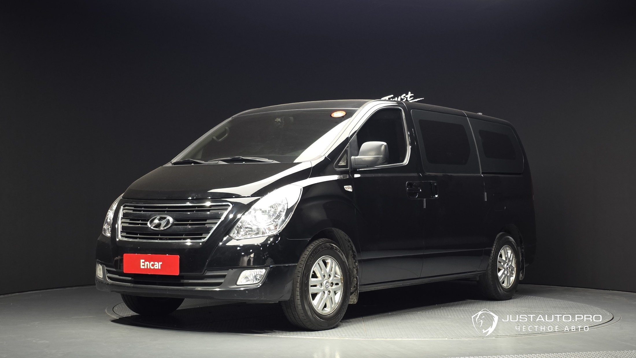 Автомобиль Hyundai Starex