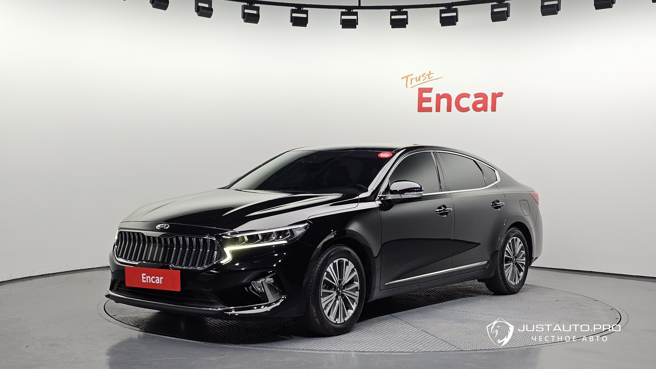 Автомобиль Kia K7