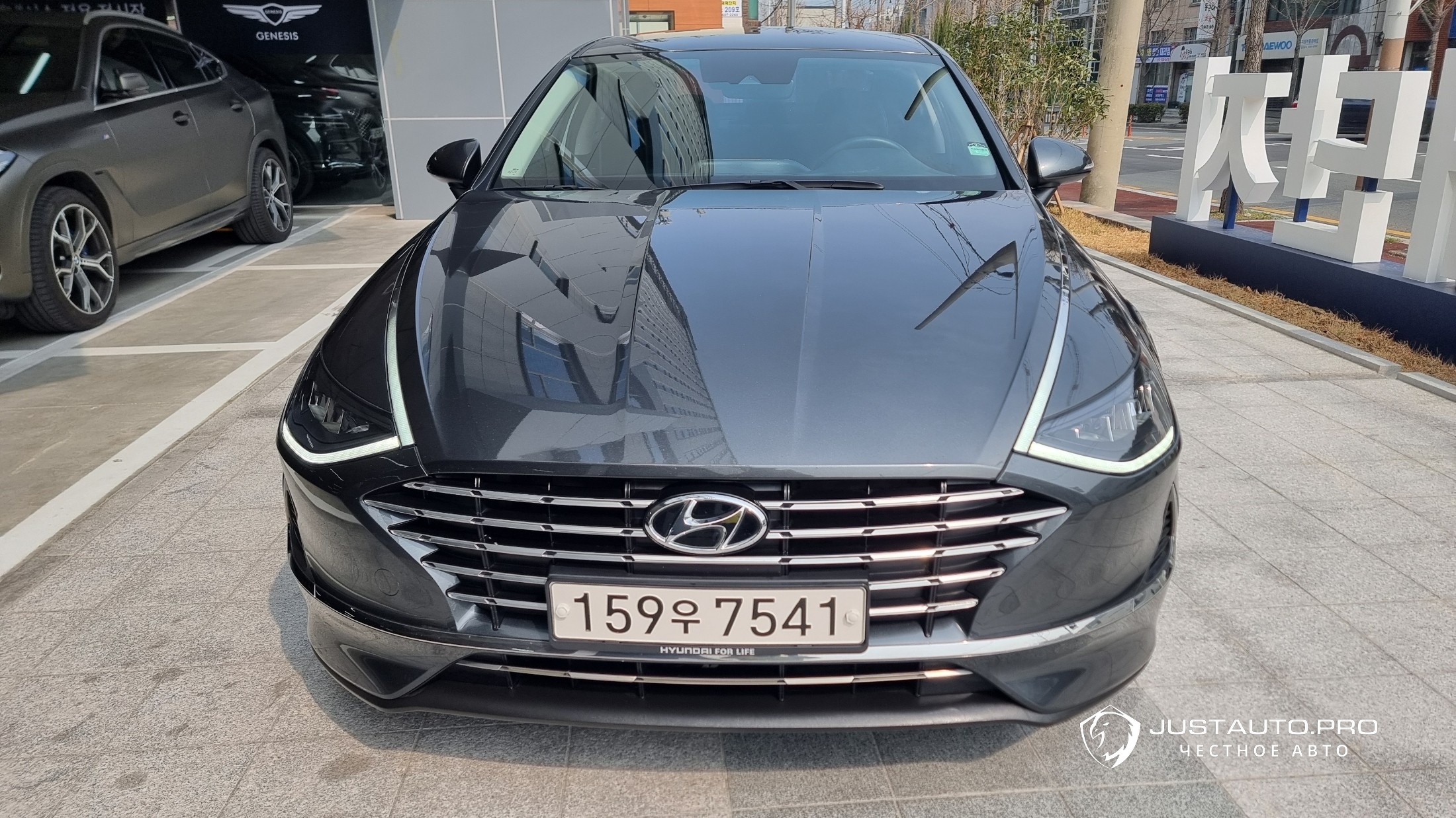 Автомобиль Hyundai Sonata