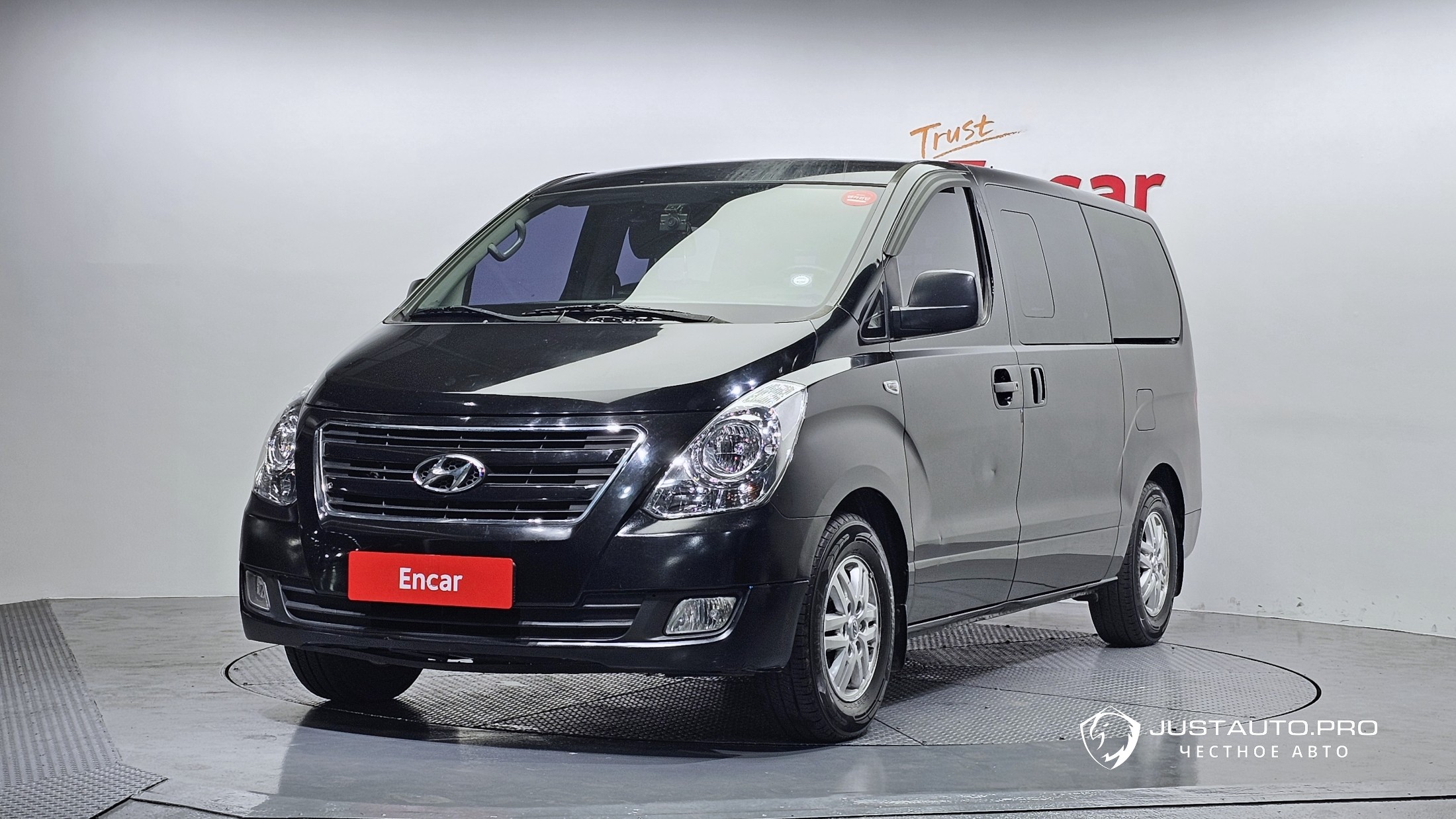 Автомобиль Hyundai Starex