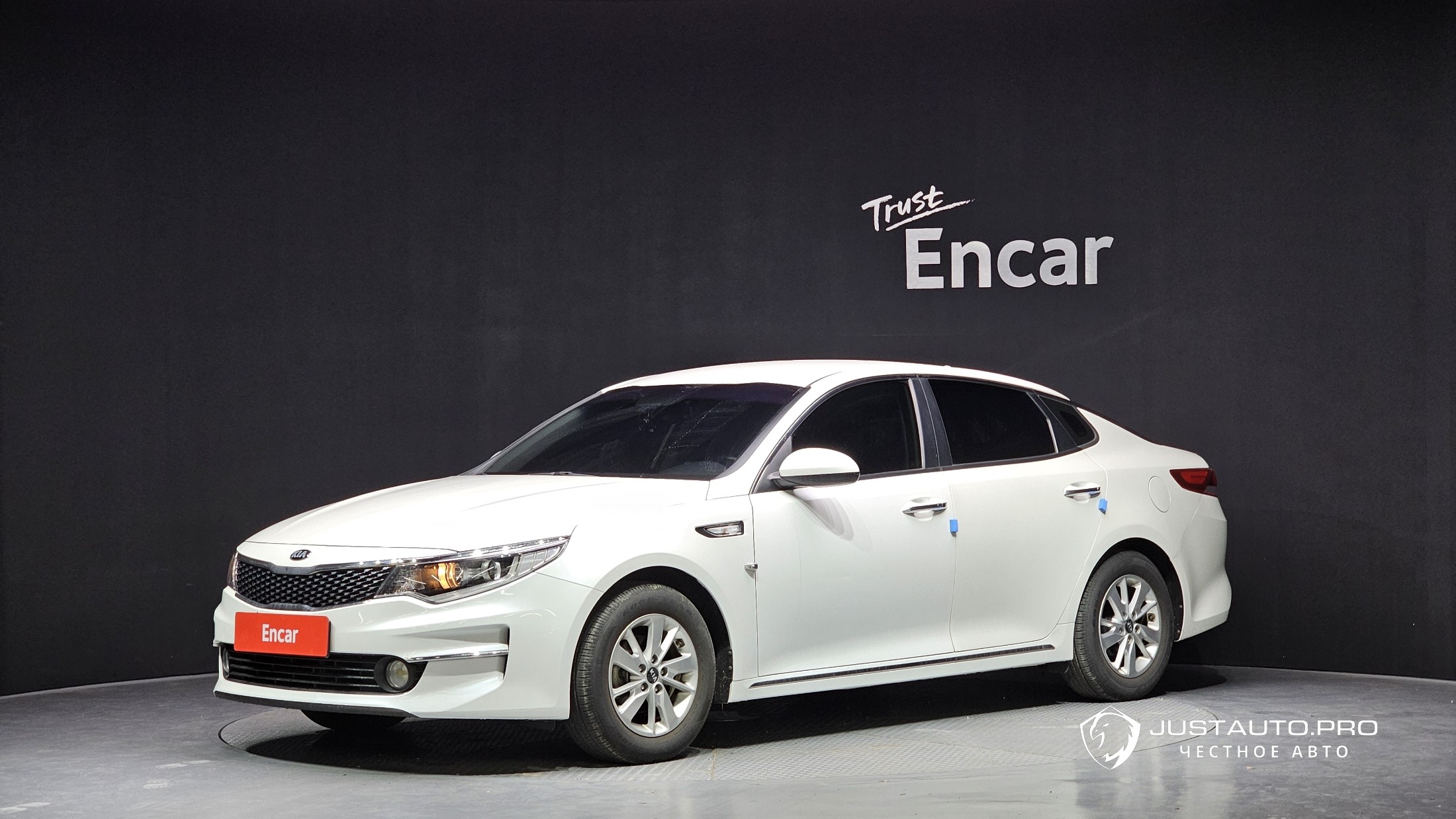 Автомобиль Kia K5