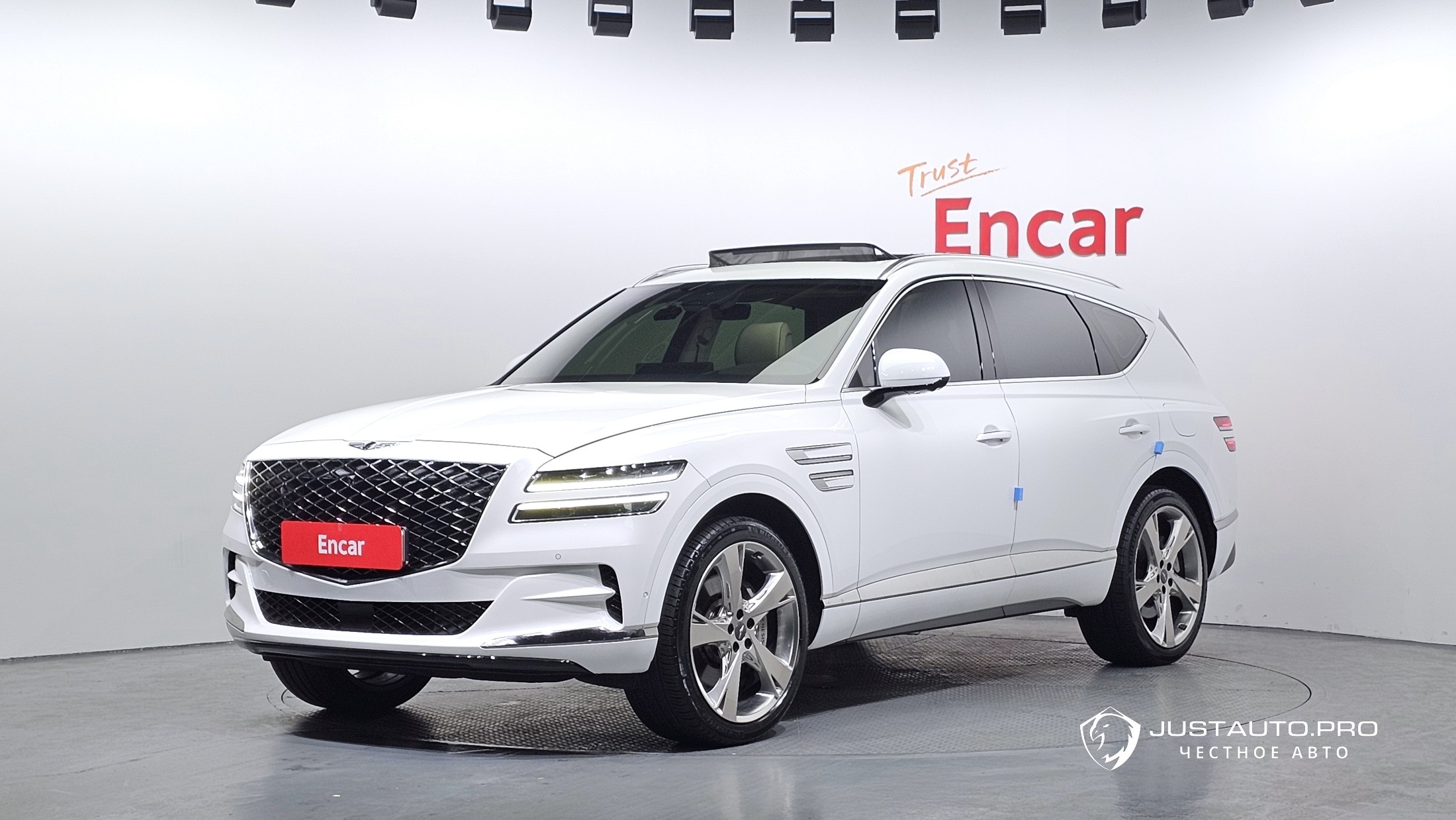 Автомобиль Genesis GV80