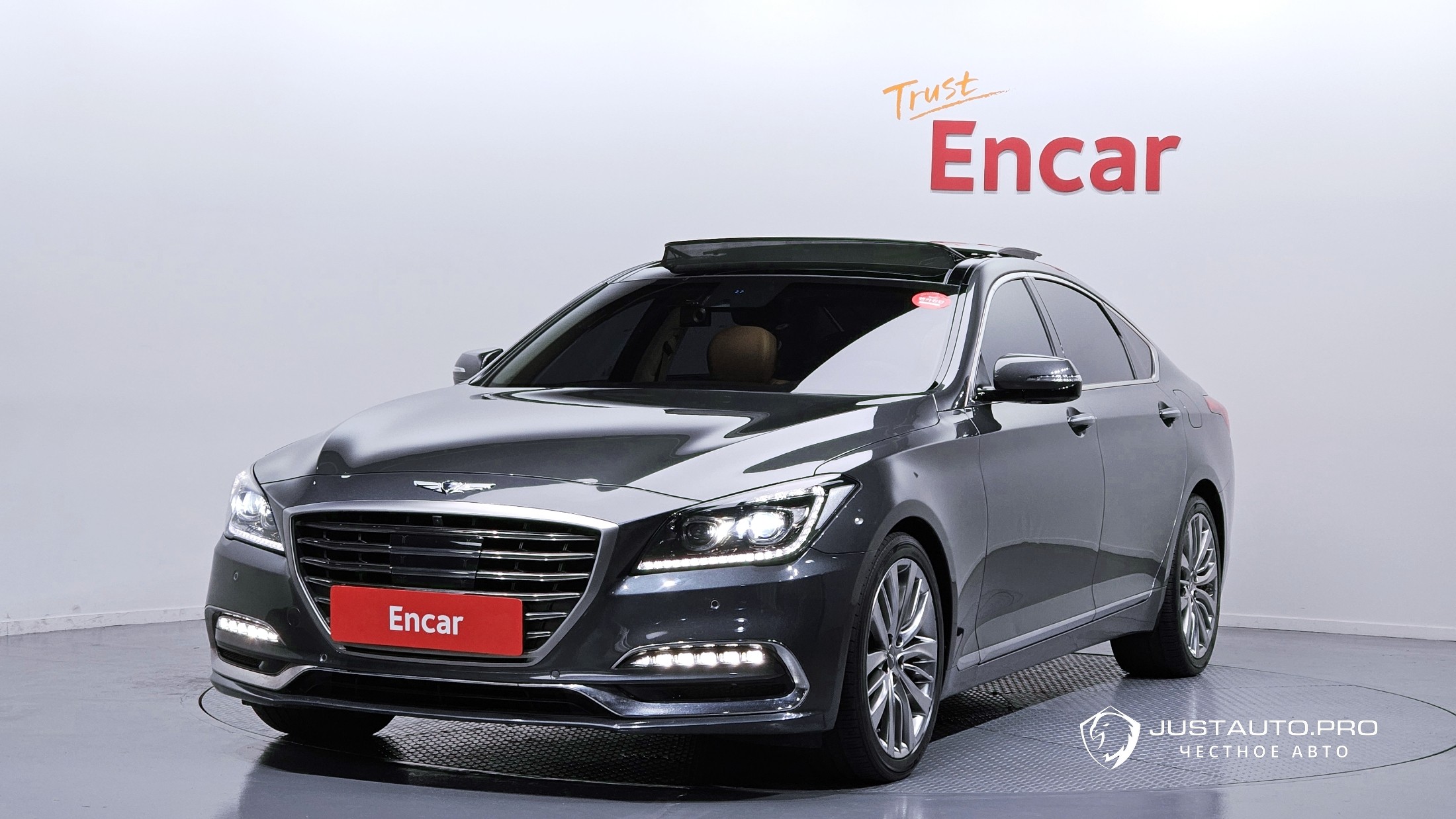 Автомобиль Genesis G80