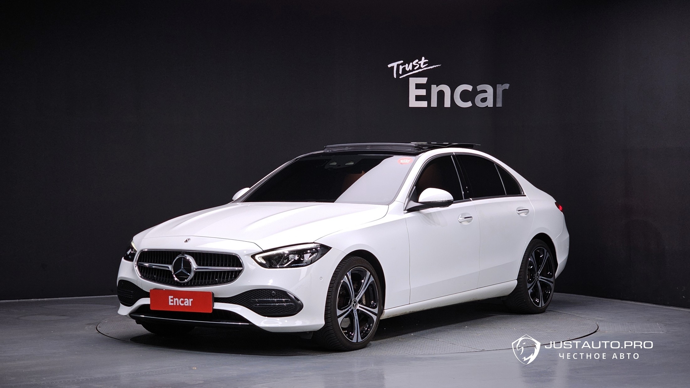 Автомобиль Mercedes-Benz C-Class
