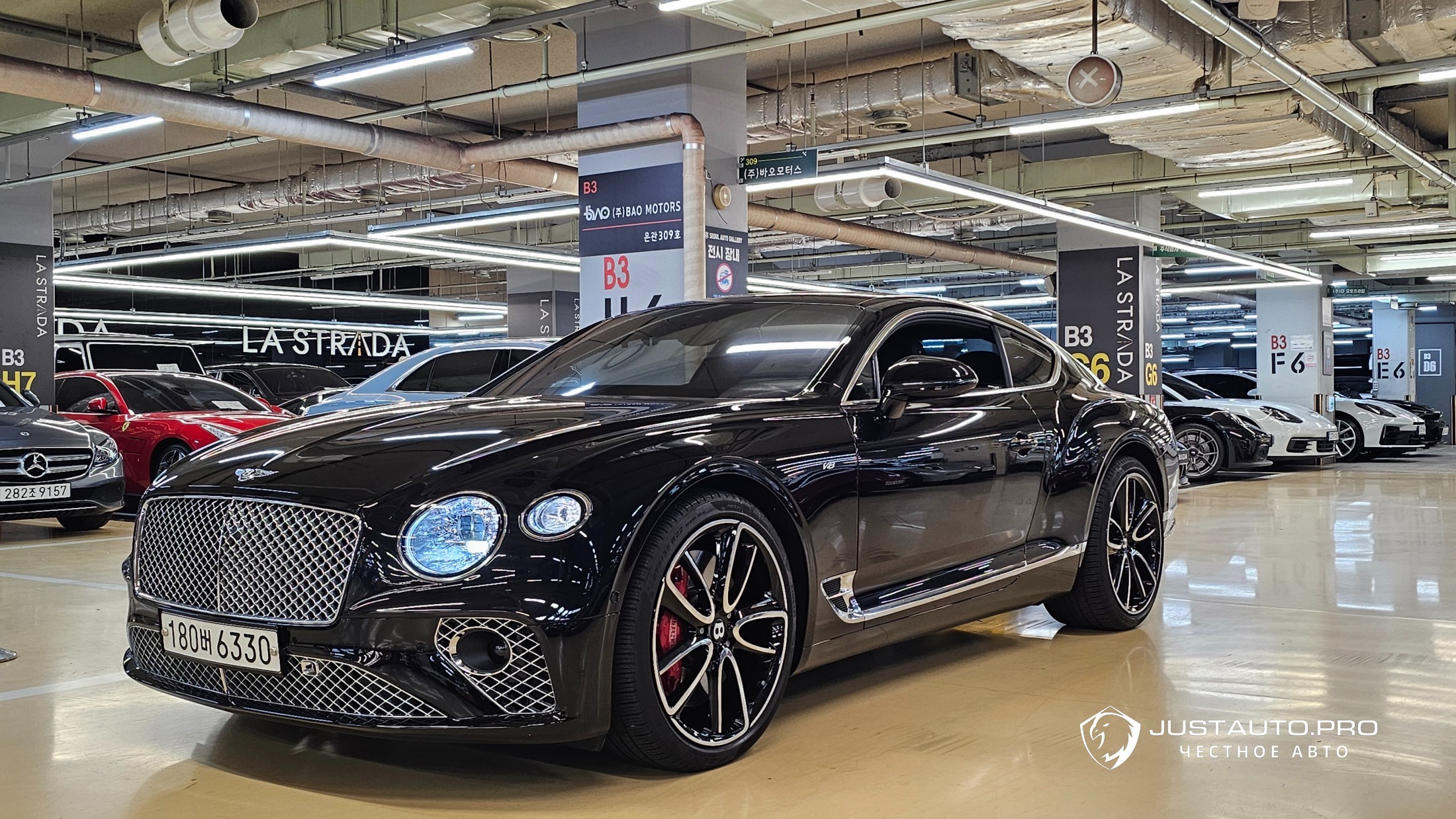 Автомобиль Bentley Continental