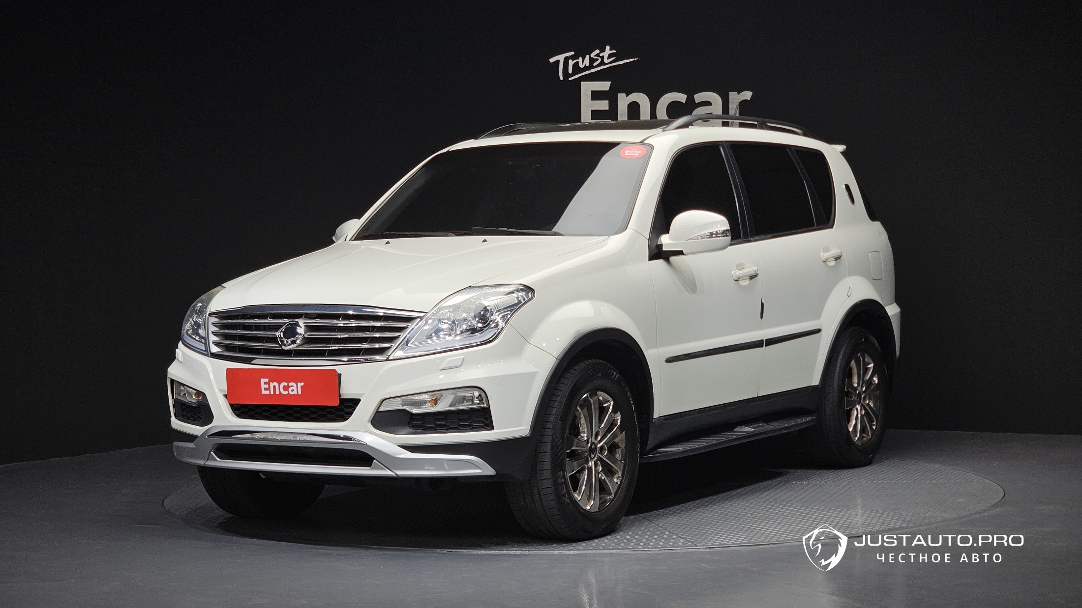 Автомобиль KG_Mobility_Ssangyong Rexton