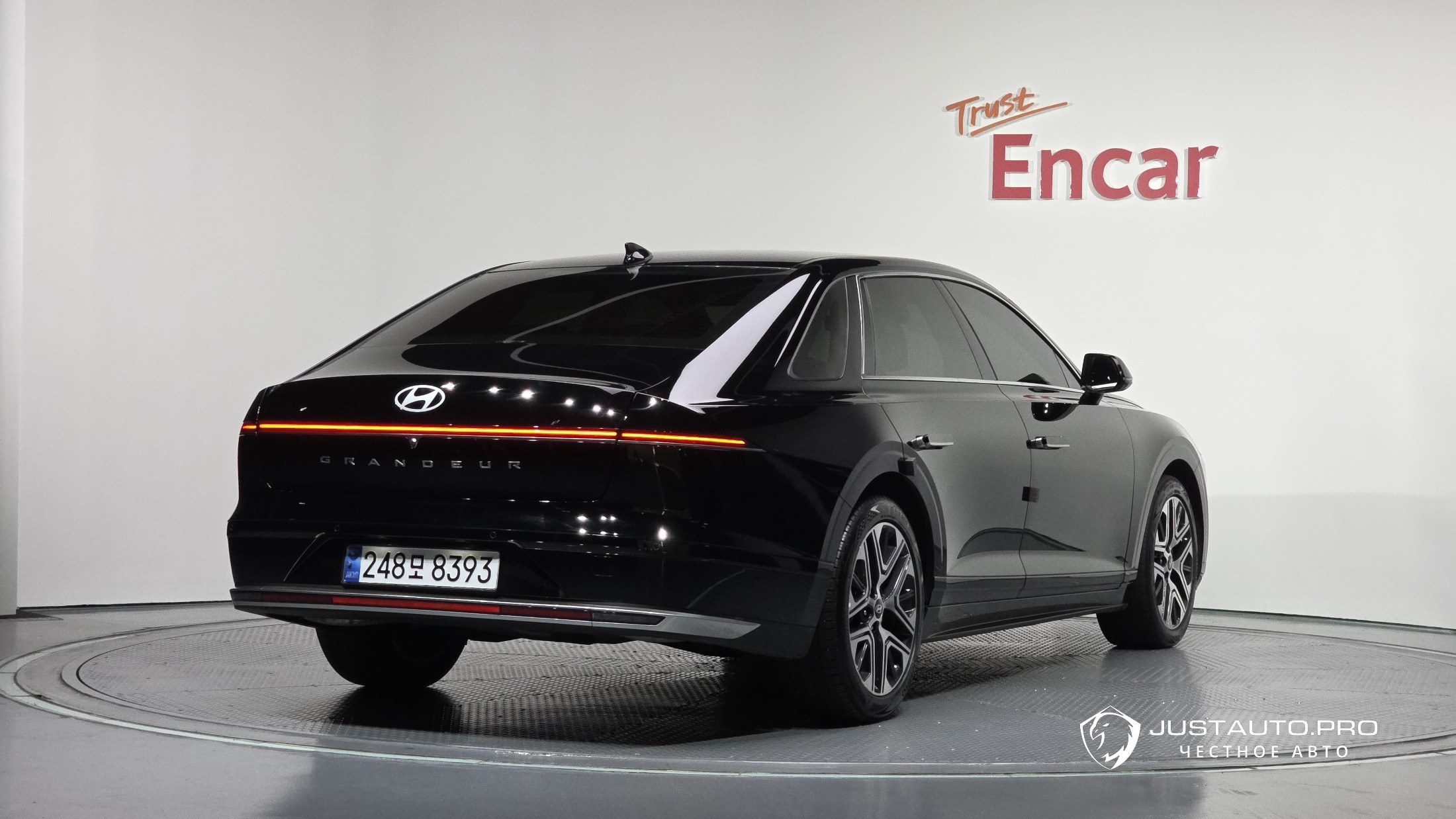 Автомобиль Hyundai Grandeur