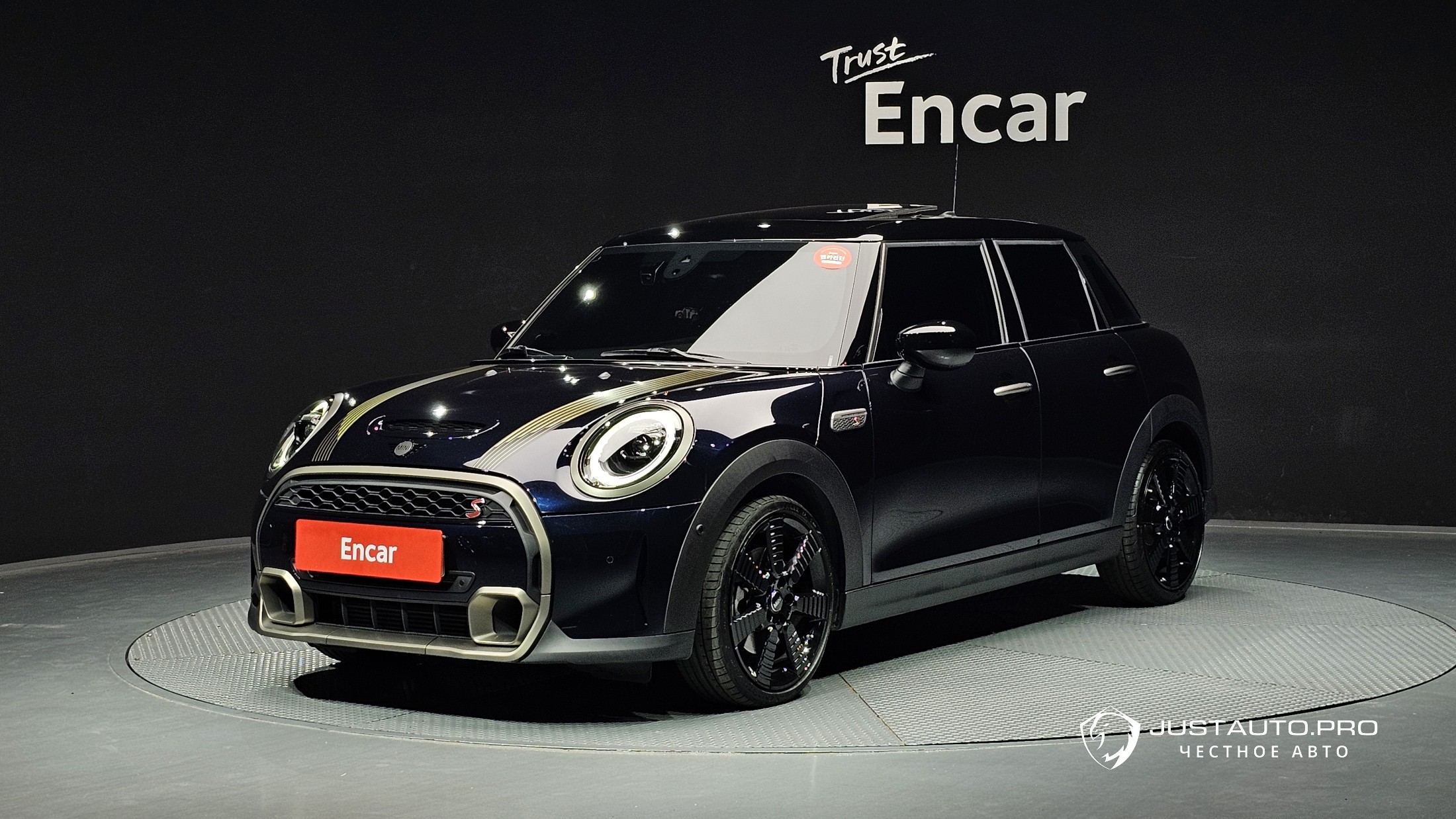 Автомобиль Mini Cooper