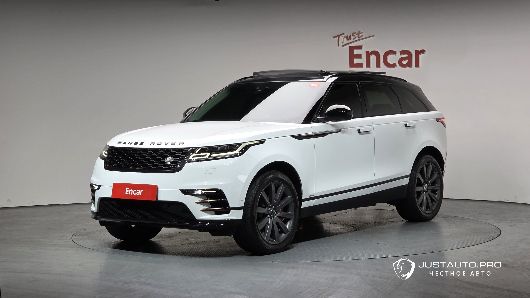 Автомобиль Land Rover Range Rover Velar