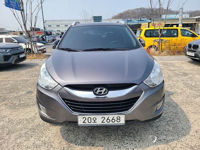 Автомобиль Hyundai Tucson