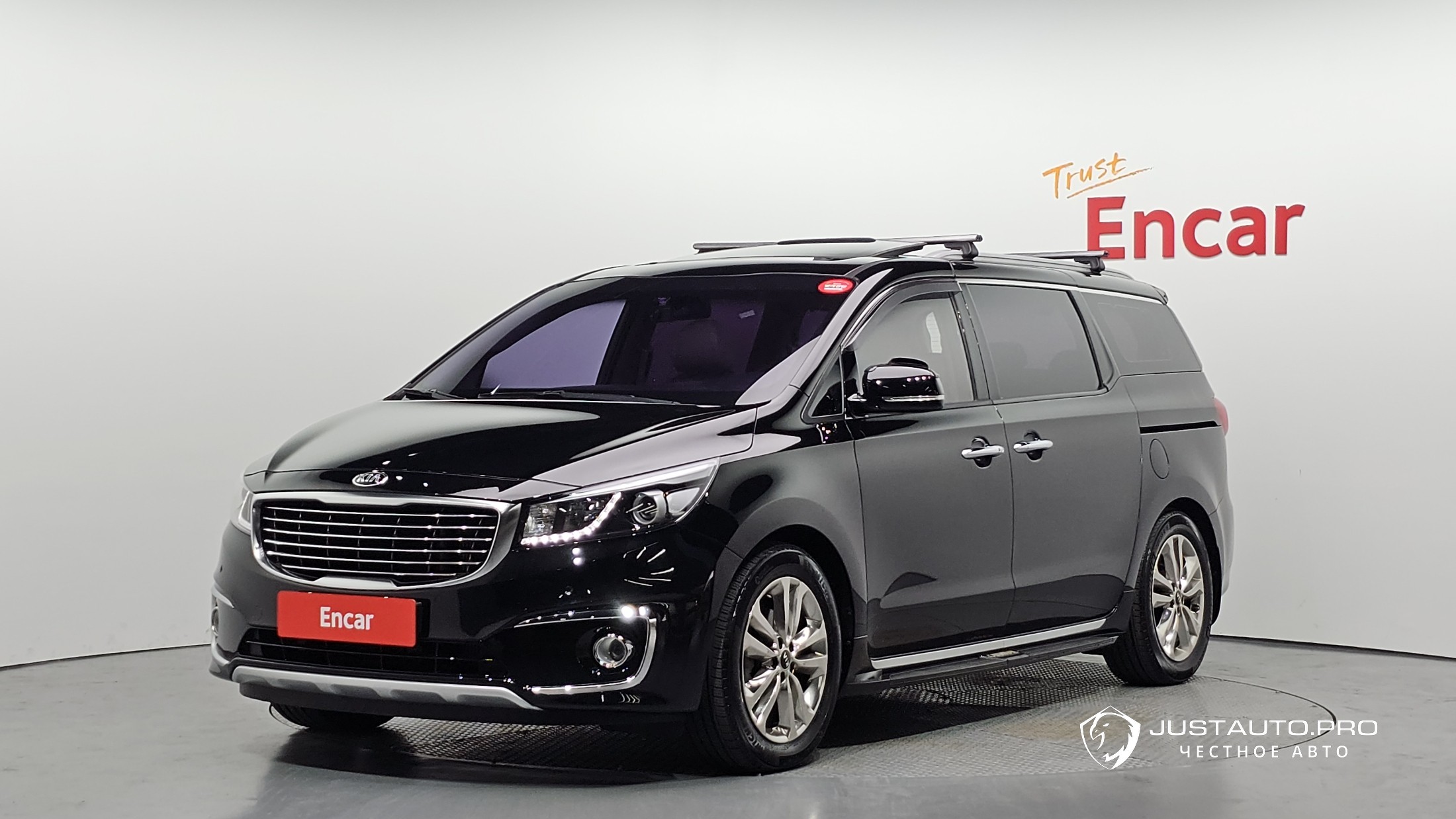 Автомобиль Kia Canival