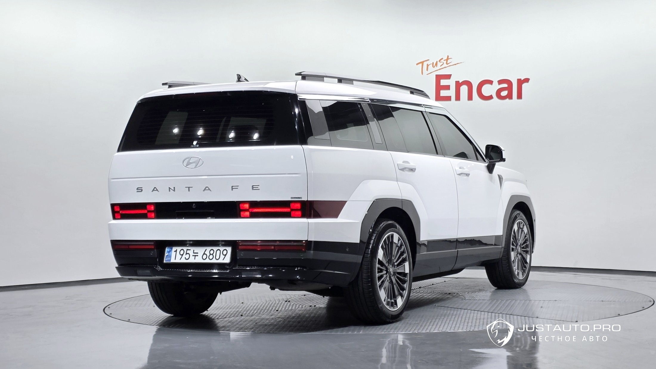 Автомобиль Hyundai Santafe