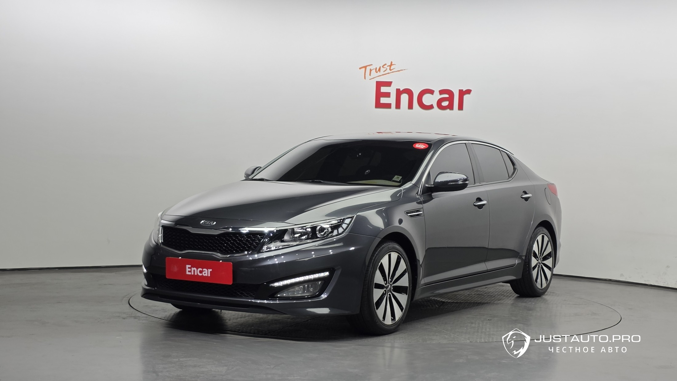 Автомобиль Kia K5