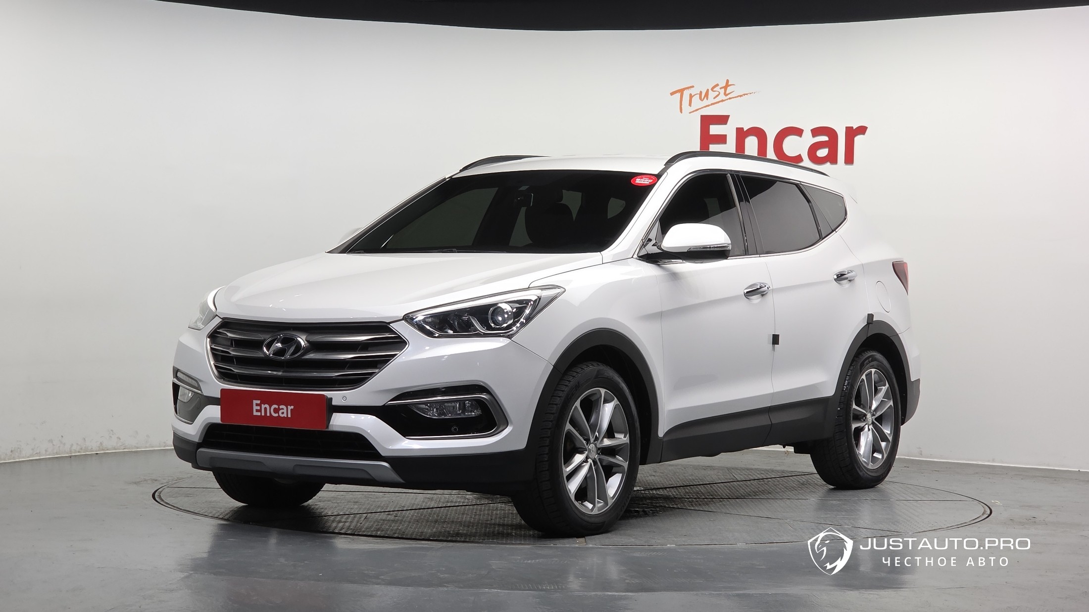 Автомобиль Hyundai Santafe