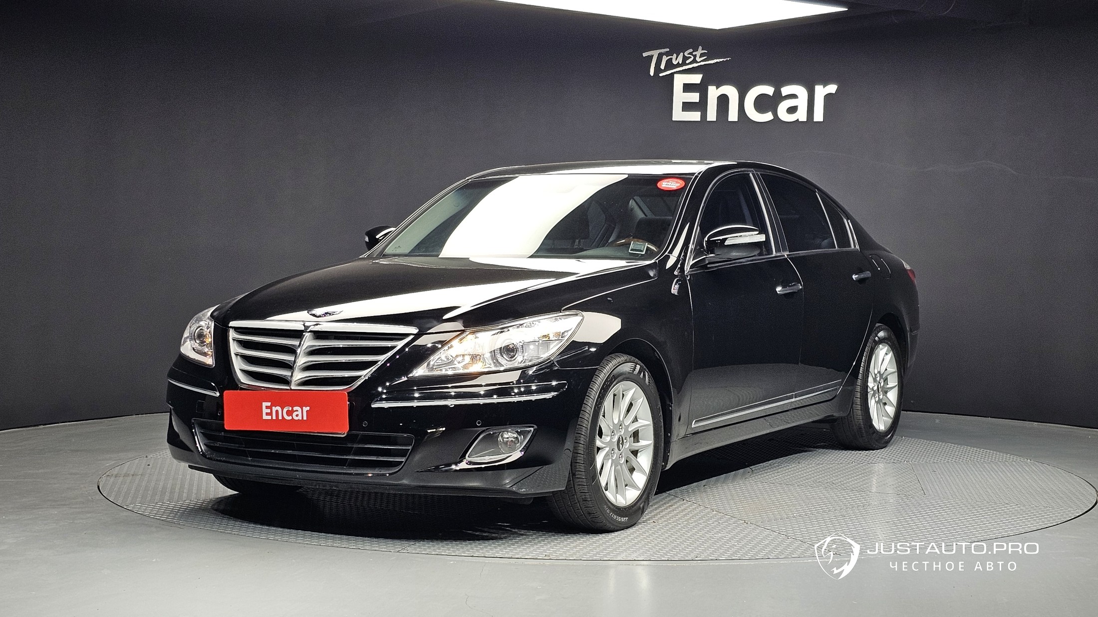 Автомобиль Hyundai Genesis