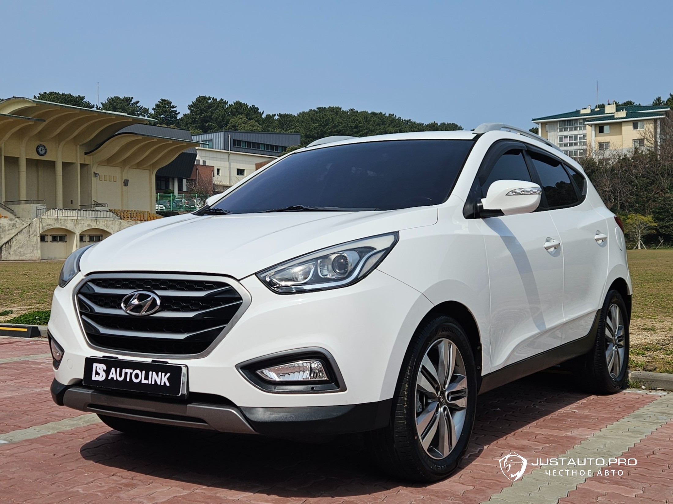 Автомобиль Hyundai Tucson