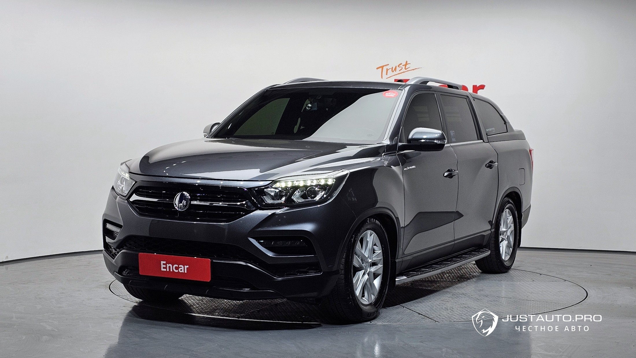 Автомобиль KG_Mobility_Ssangyong Rexton