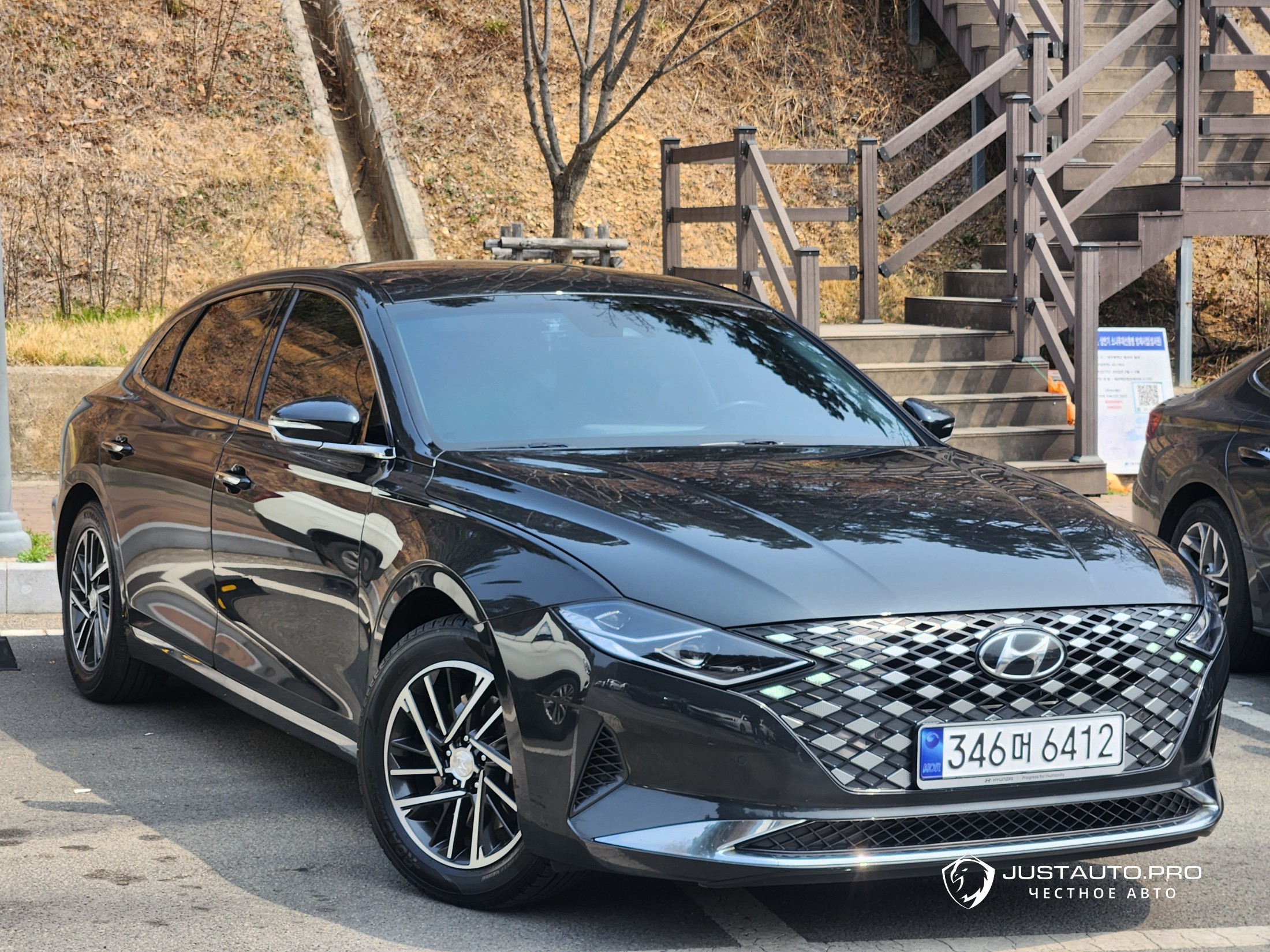 Автомобиль Hyundai Grandeur