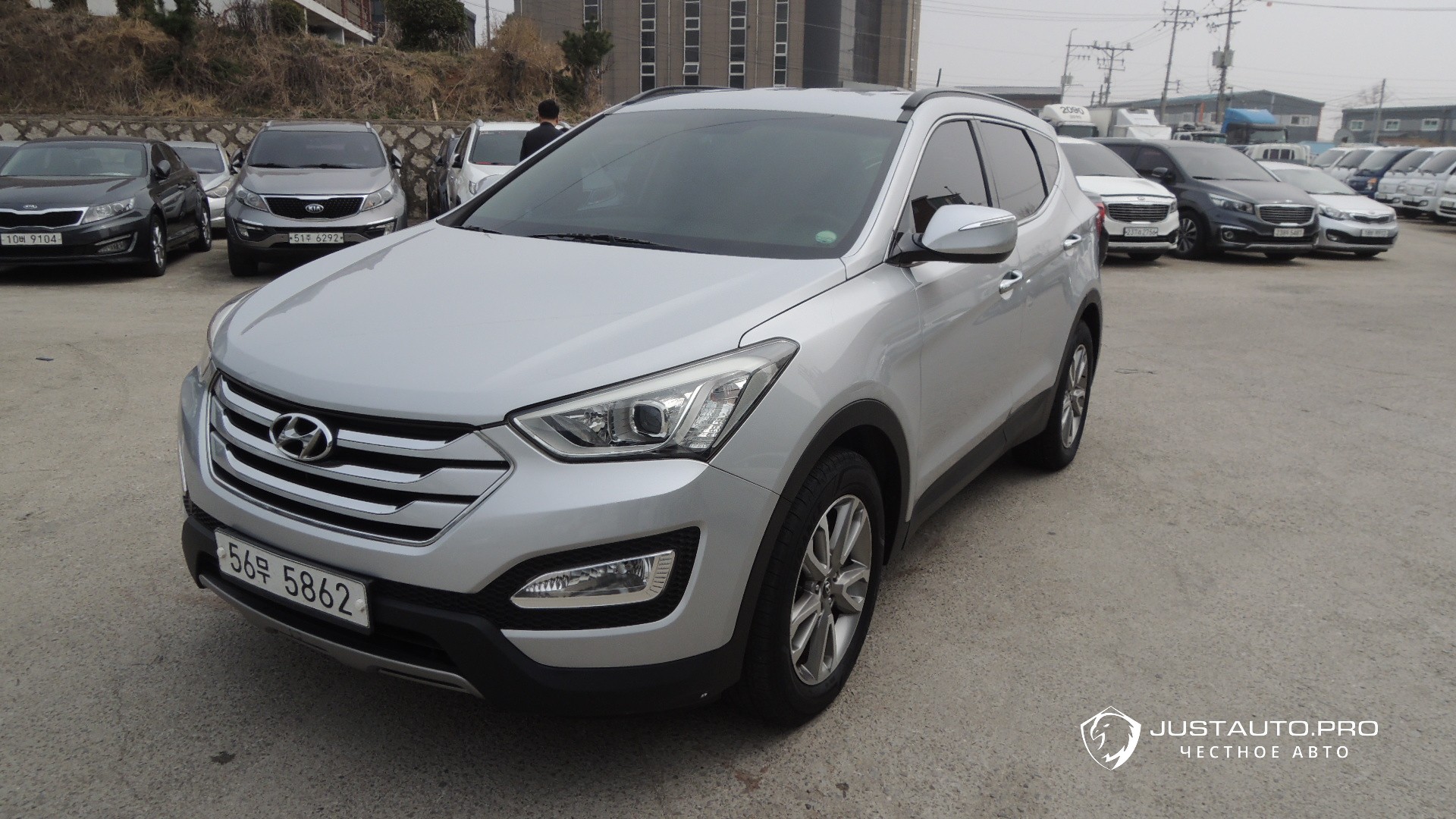 Автомобиль Hyundai Santafe