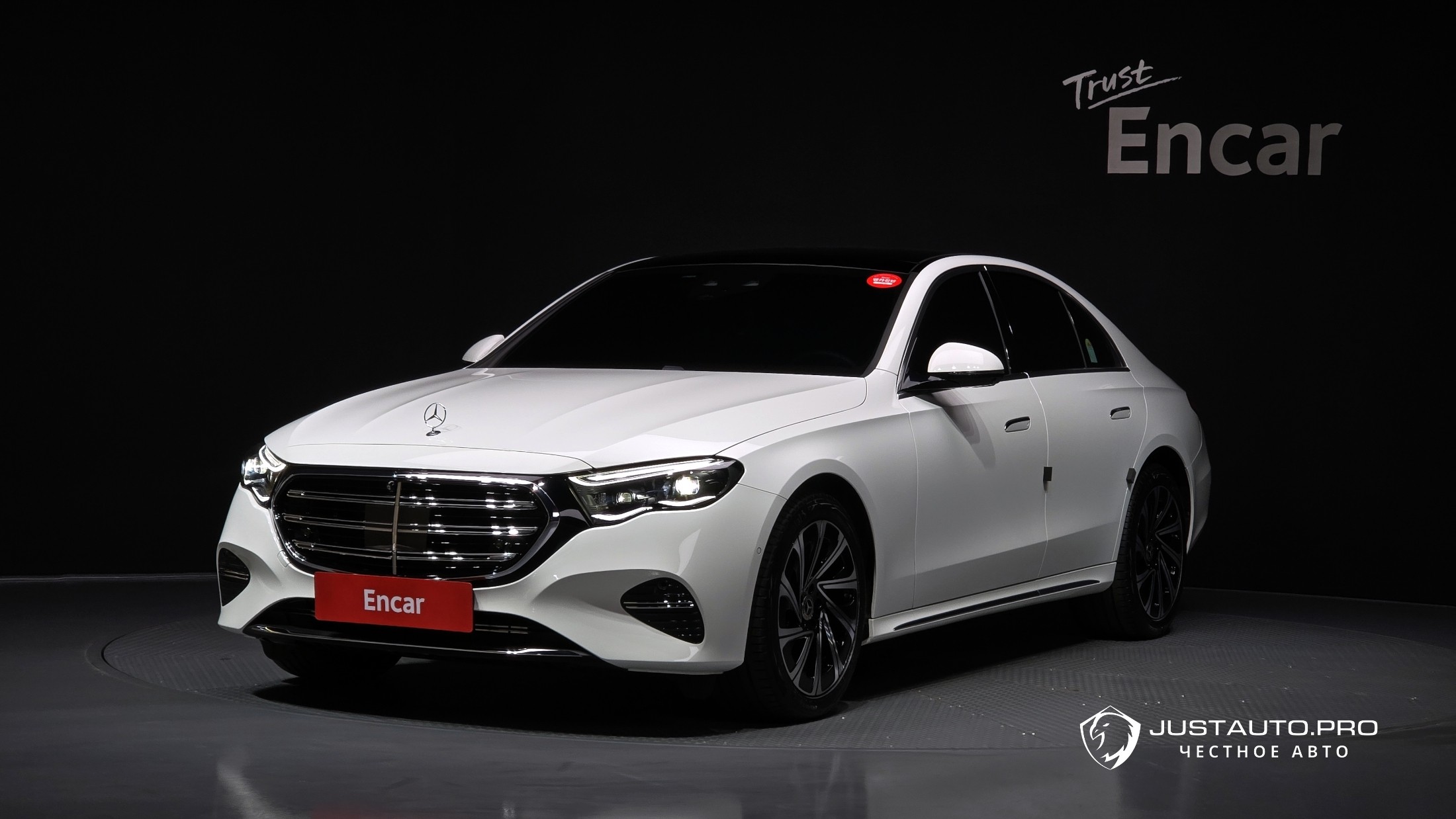 Автомобиль Mercedes-Benz E-Class