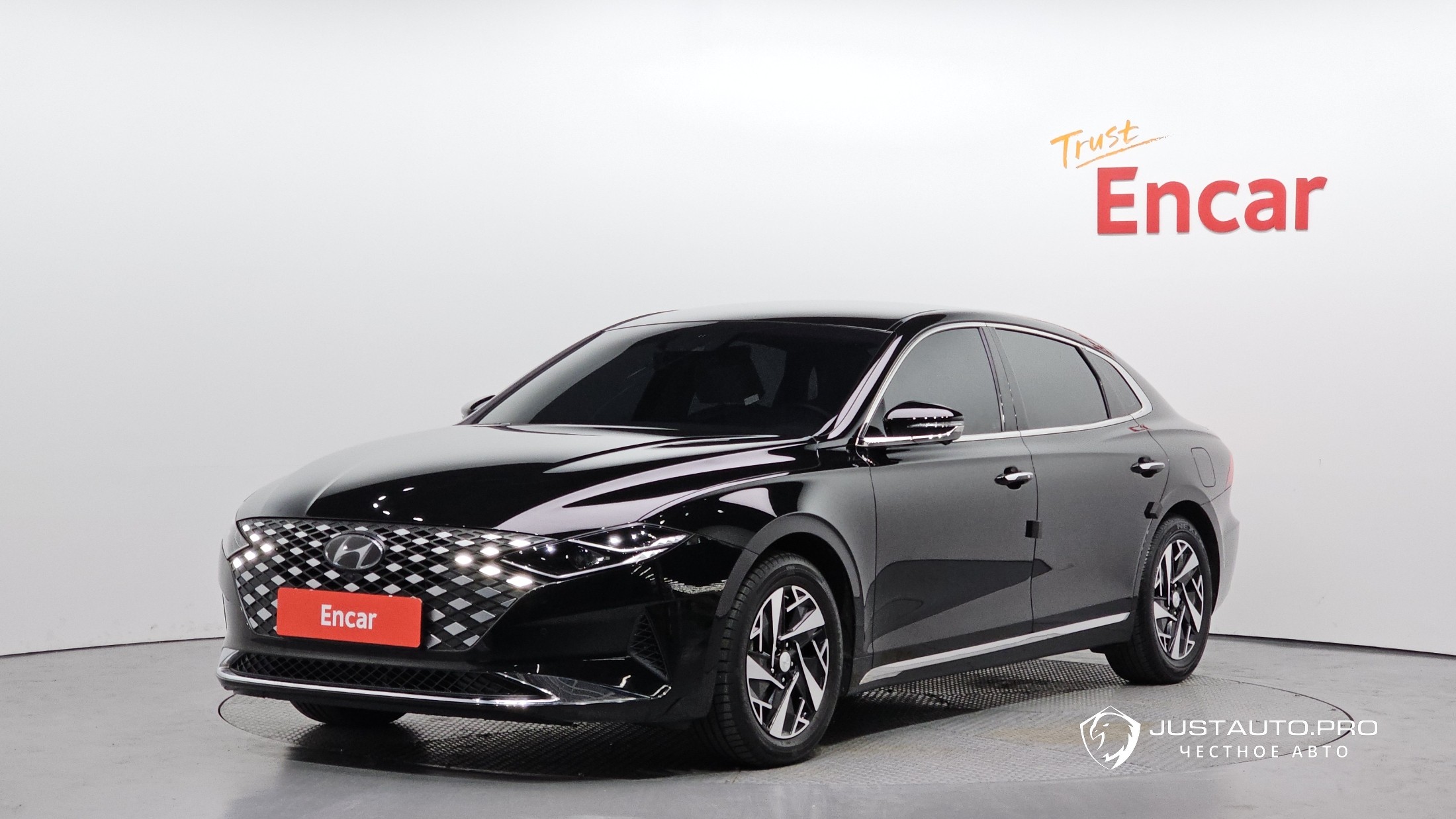 Автомобиль Hyundai Grandeur