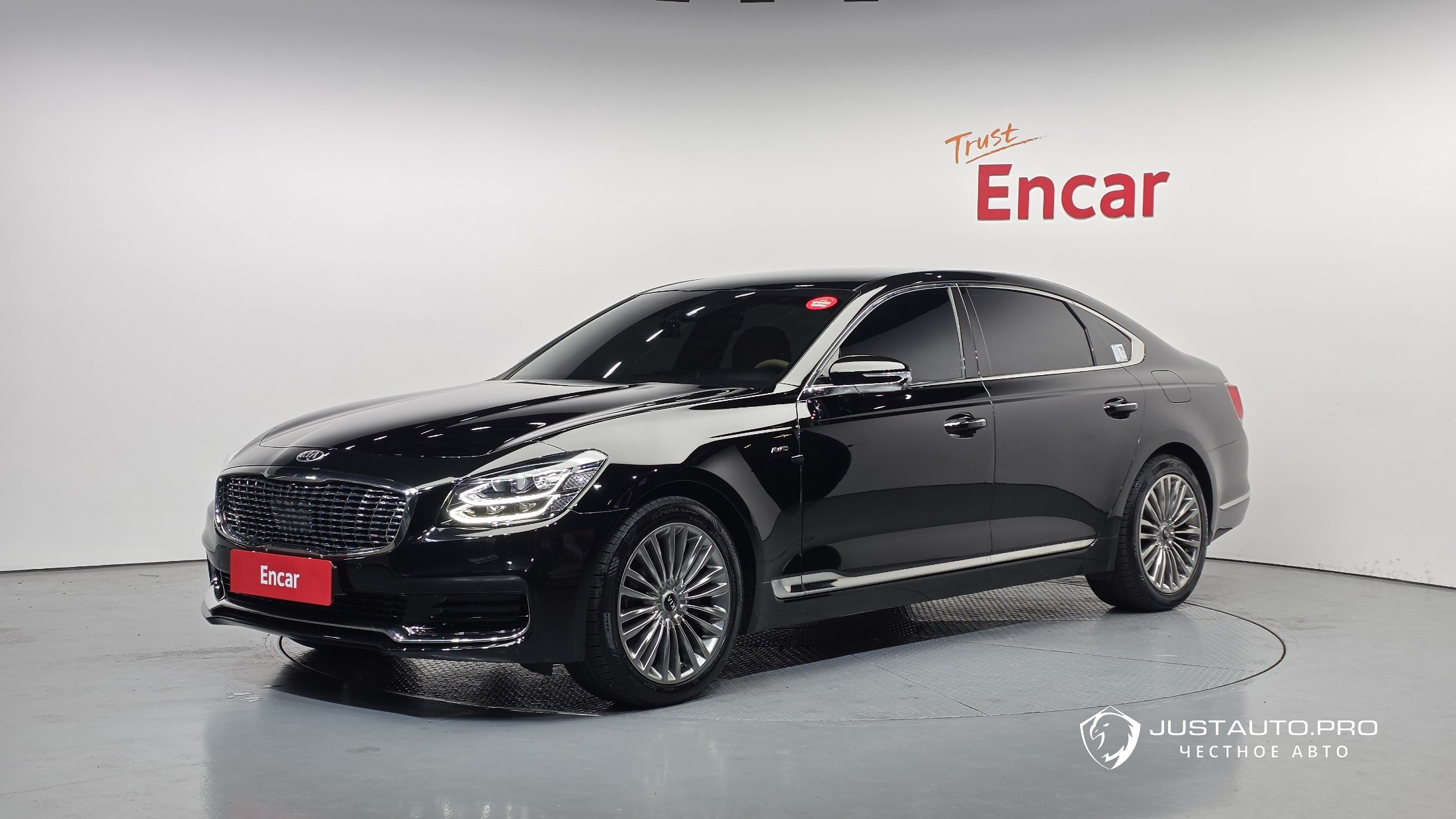 Автомобиль Kia K9