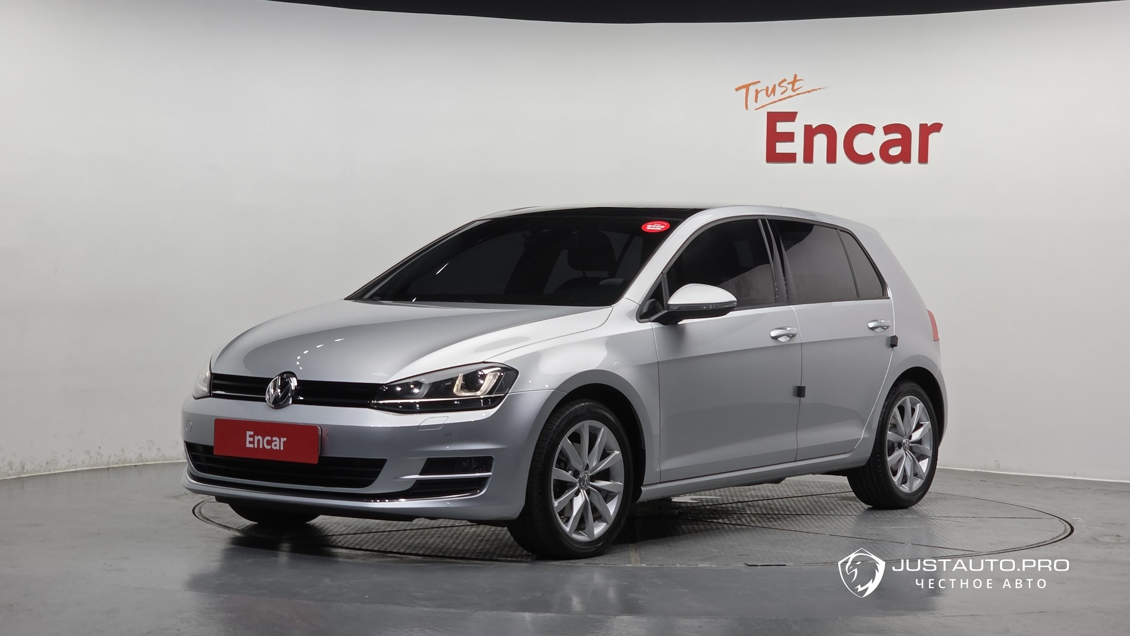 Автомобиль Volkswagen Golf