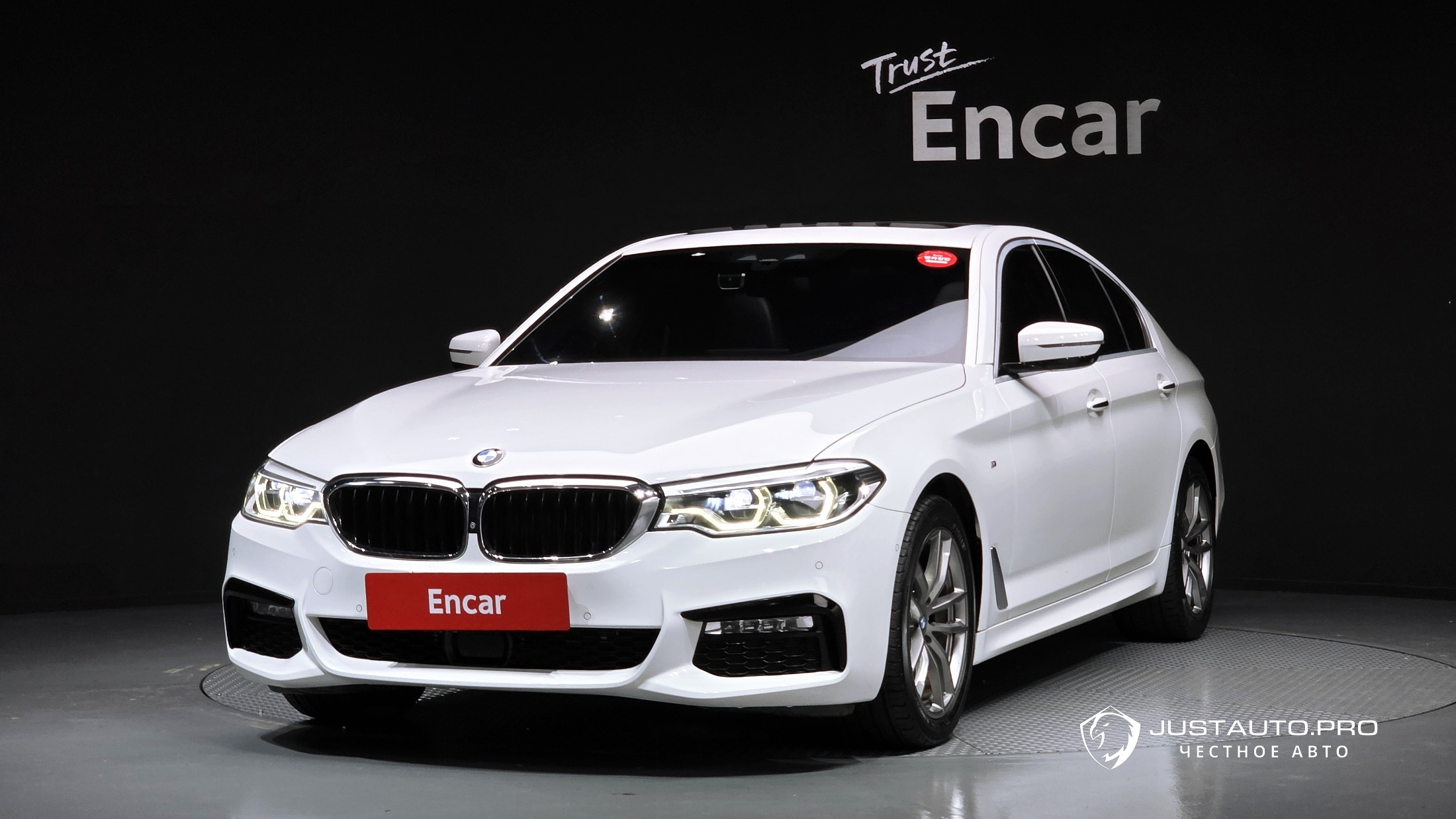 Автомобиль BMW 5-Series