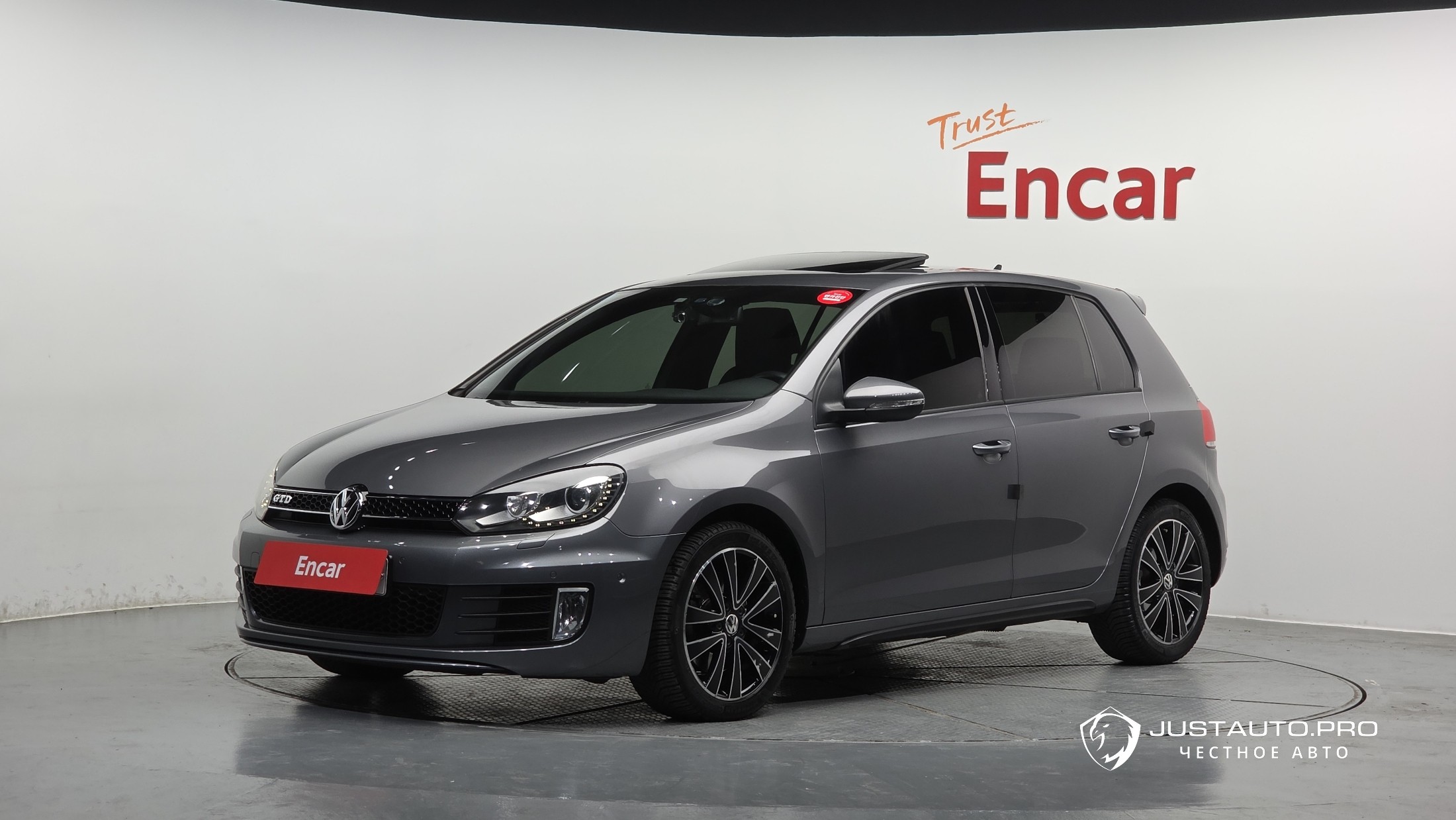 Автомобиль Volkswagen Golf