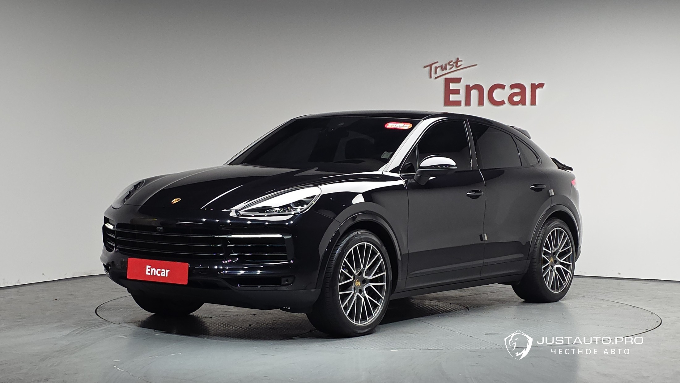 Автомобиль Porsche Cayenne