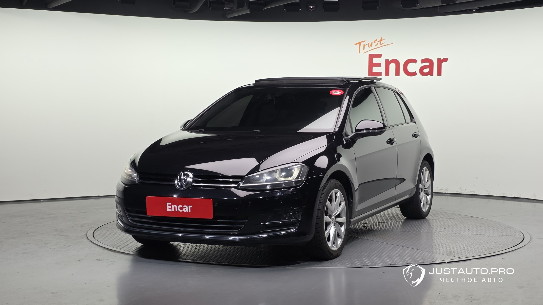 Автомобиль Volkswagen Golf