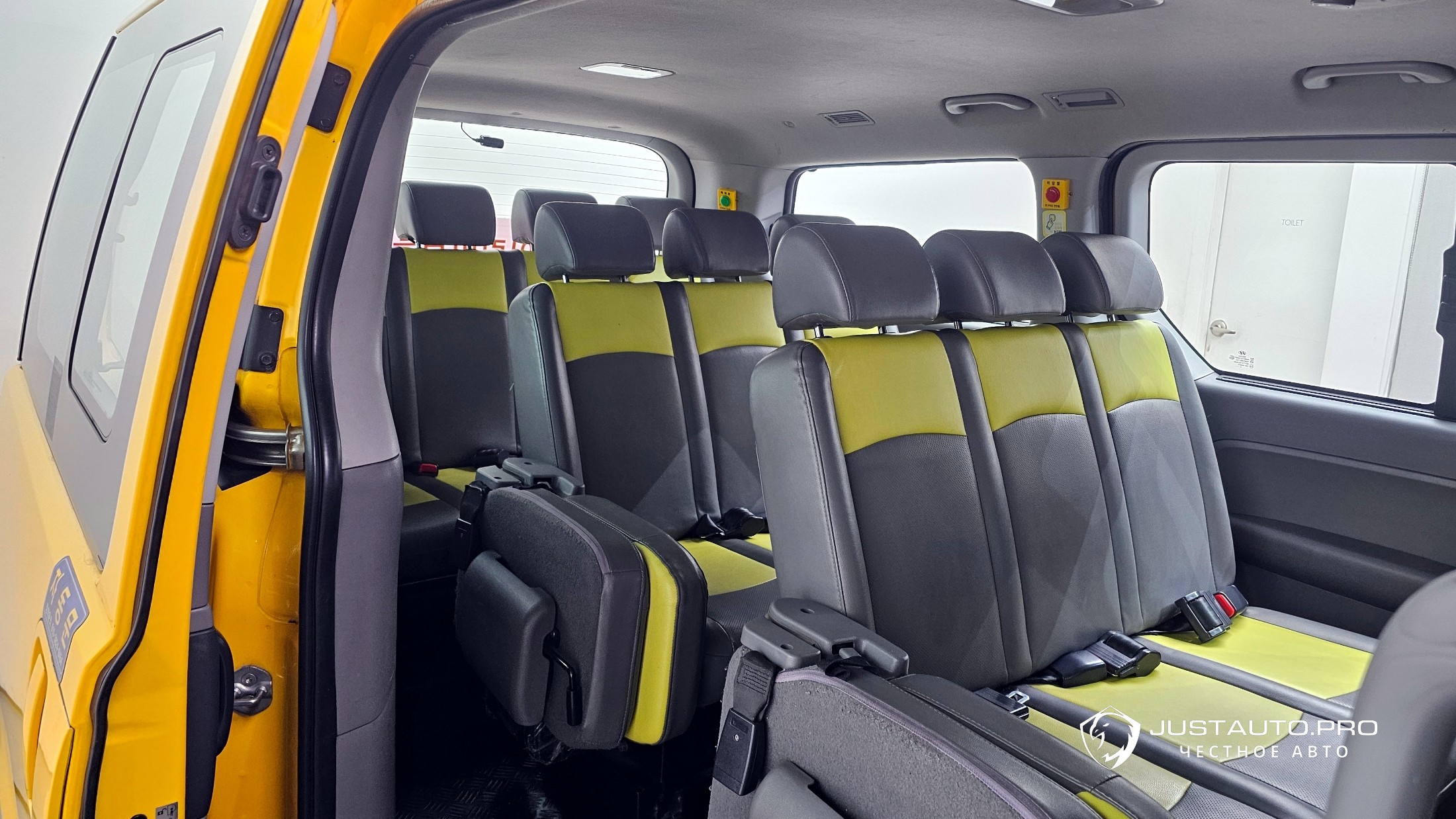 Автомобиль Hyundai Starex