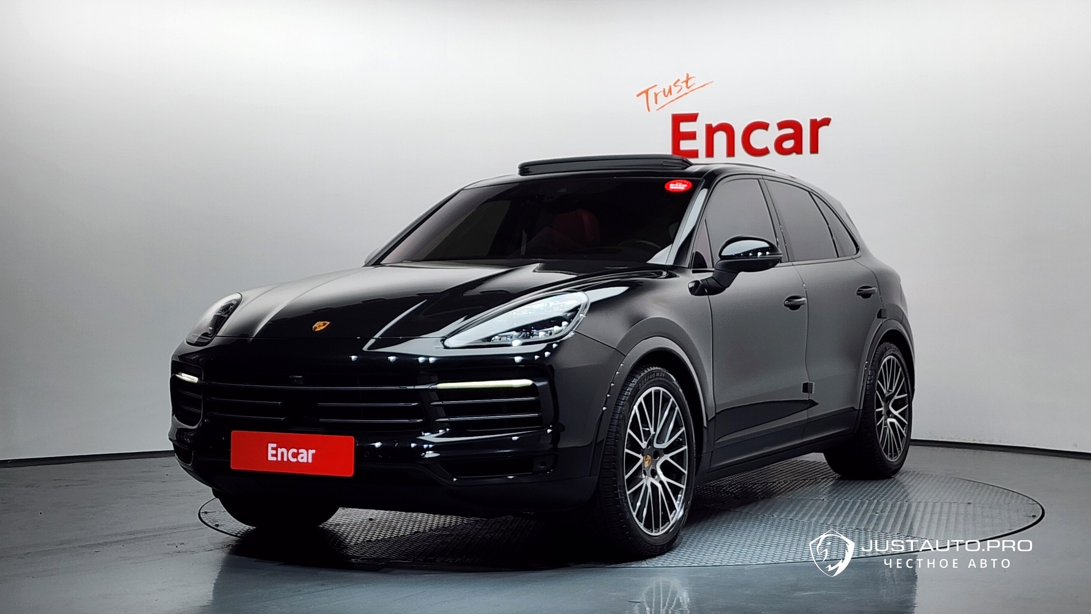 Автомобиль Porsche Cayenne