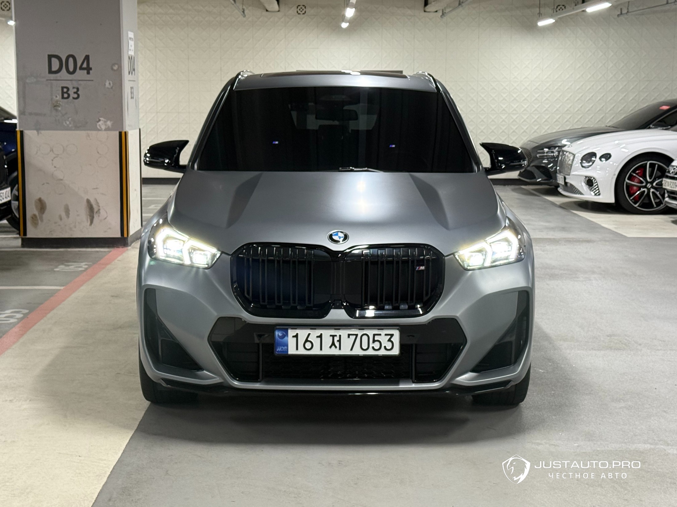 Автомобиль BMW X1