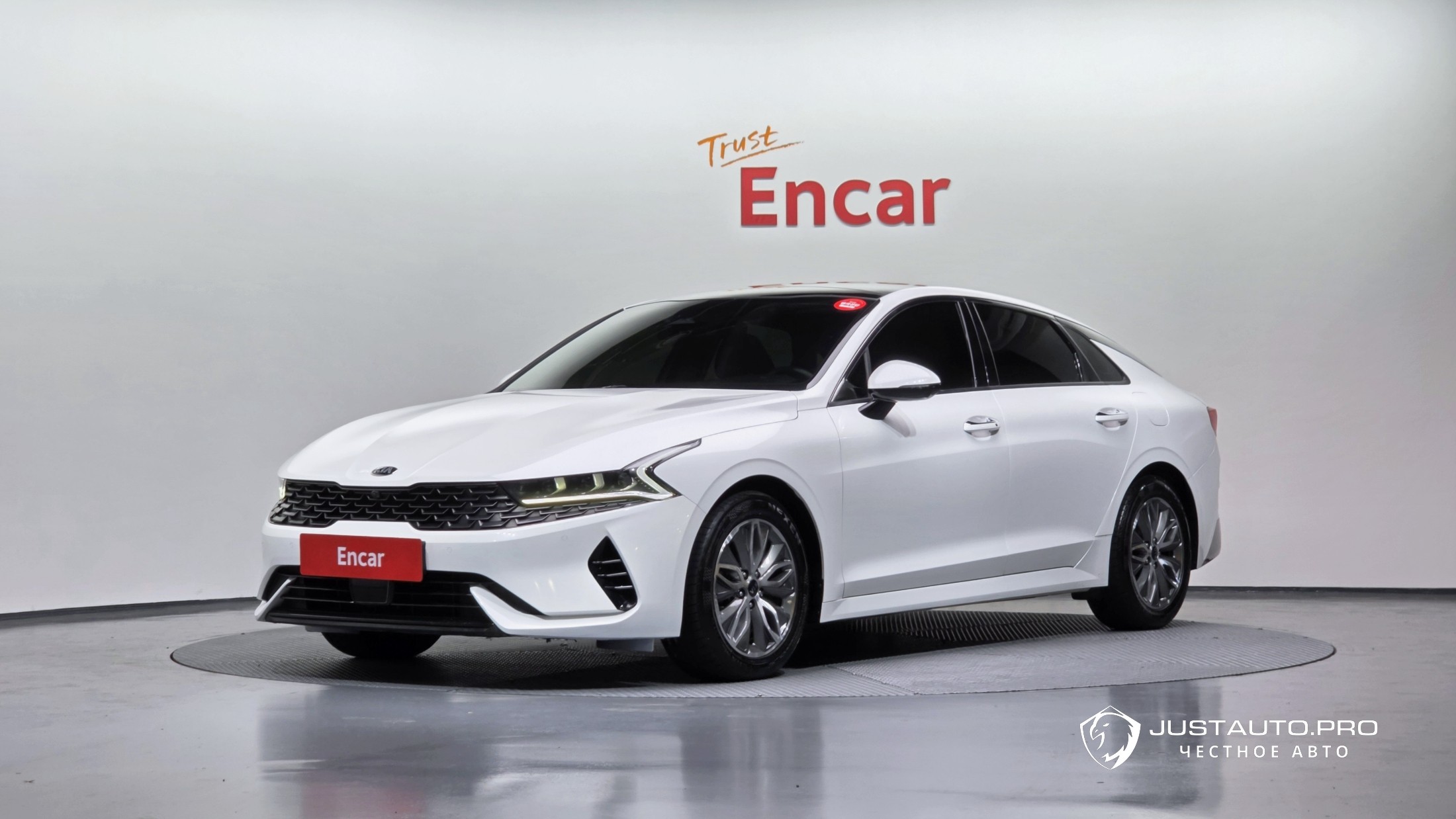 Автомобиль Kia K5