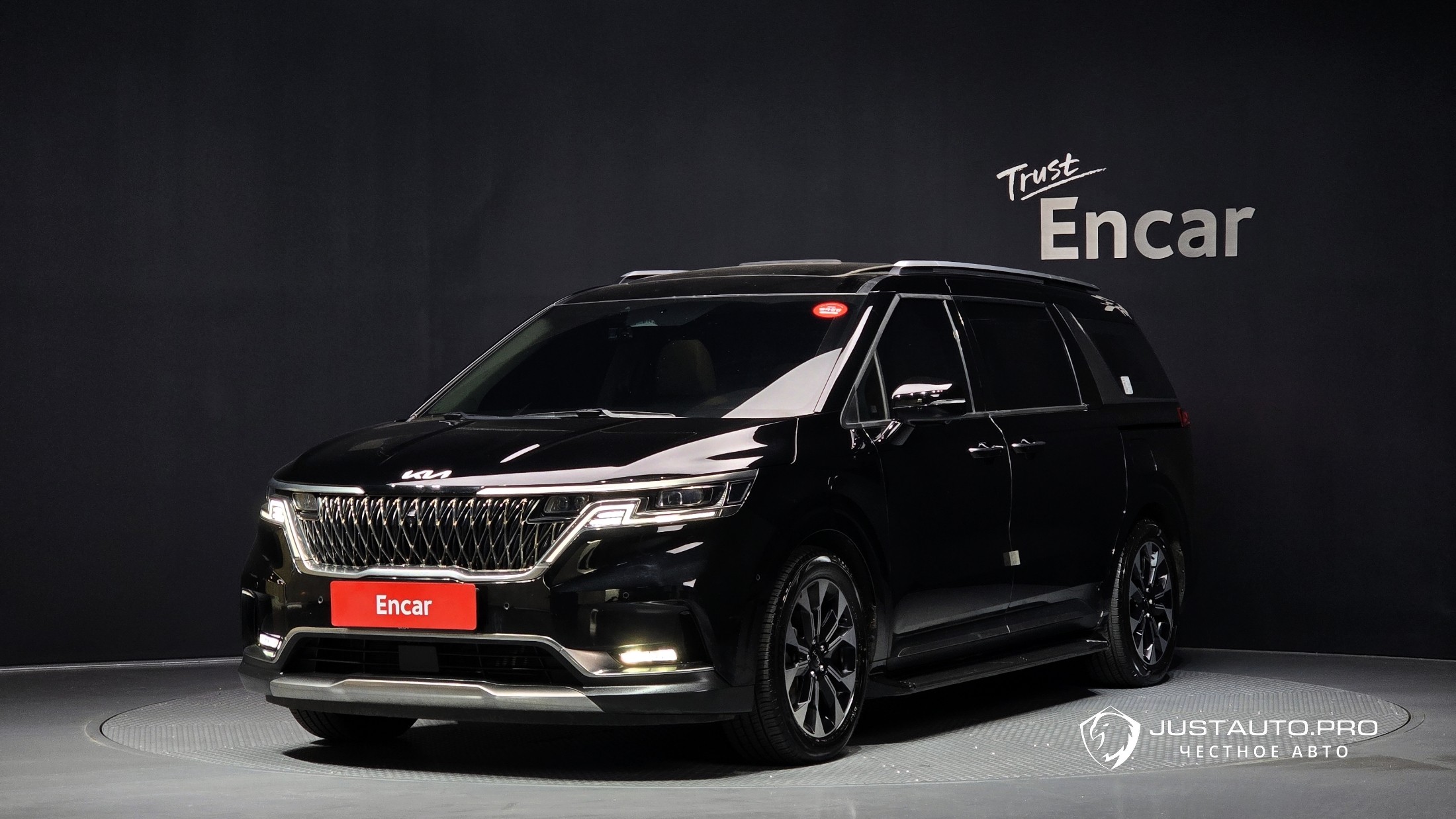 Автомобиль Kia Canival