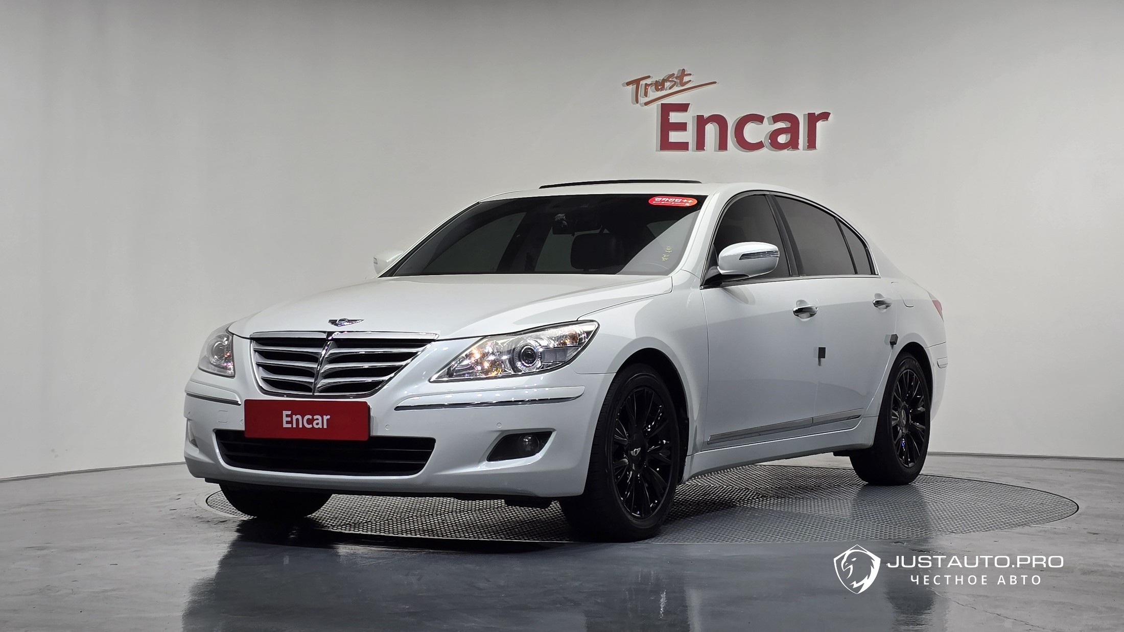 Автомобиль Hyundai Genesis