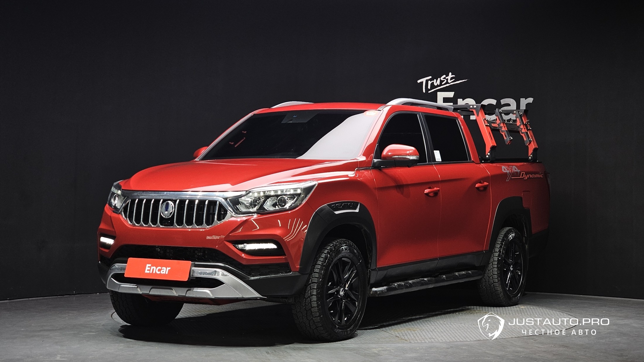 Автомобиль KG_Mobility_Ssangyong Rexton