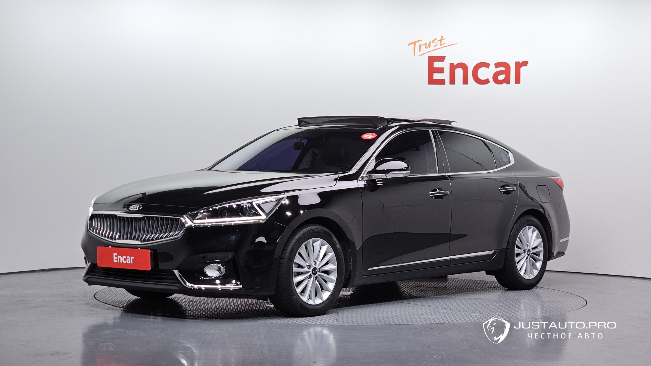 Автомобиль Kia K7