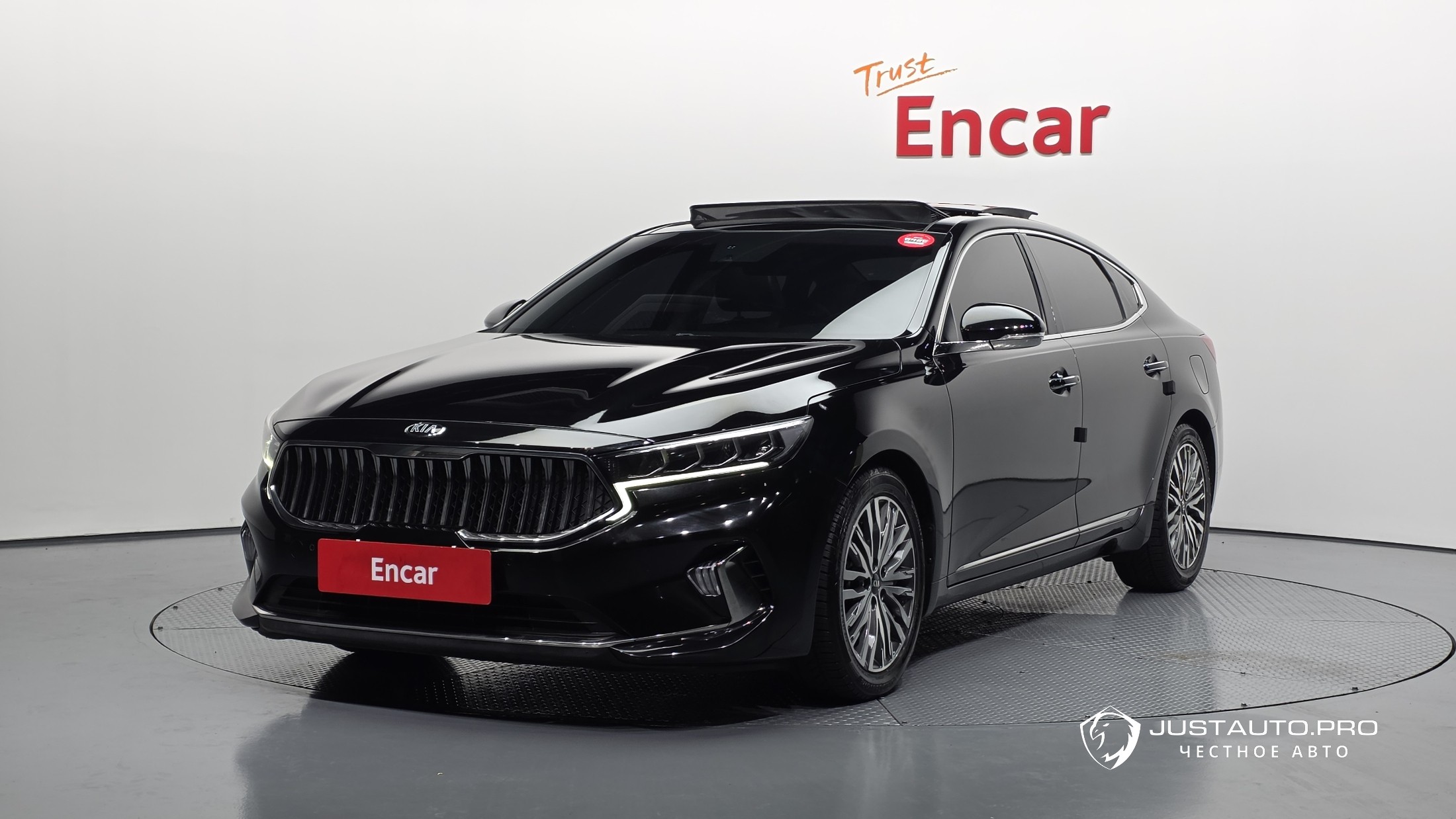 Автомобиль Kia K7