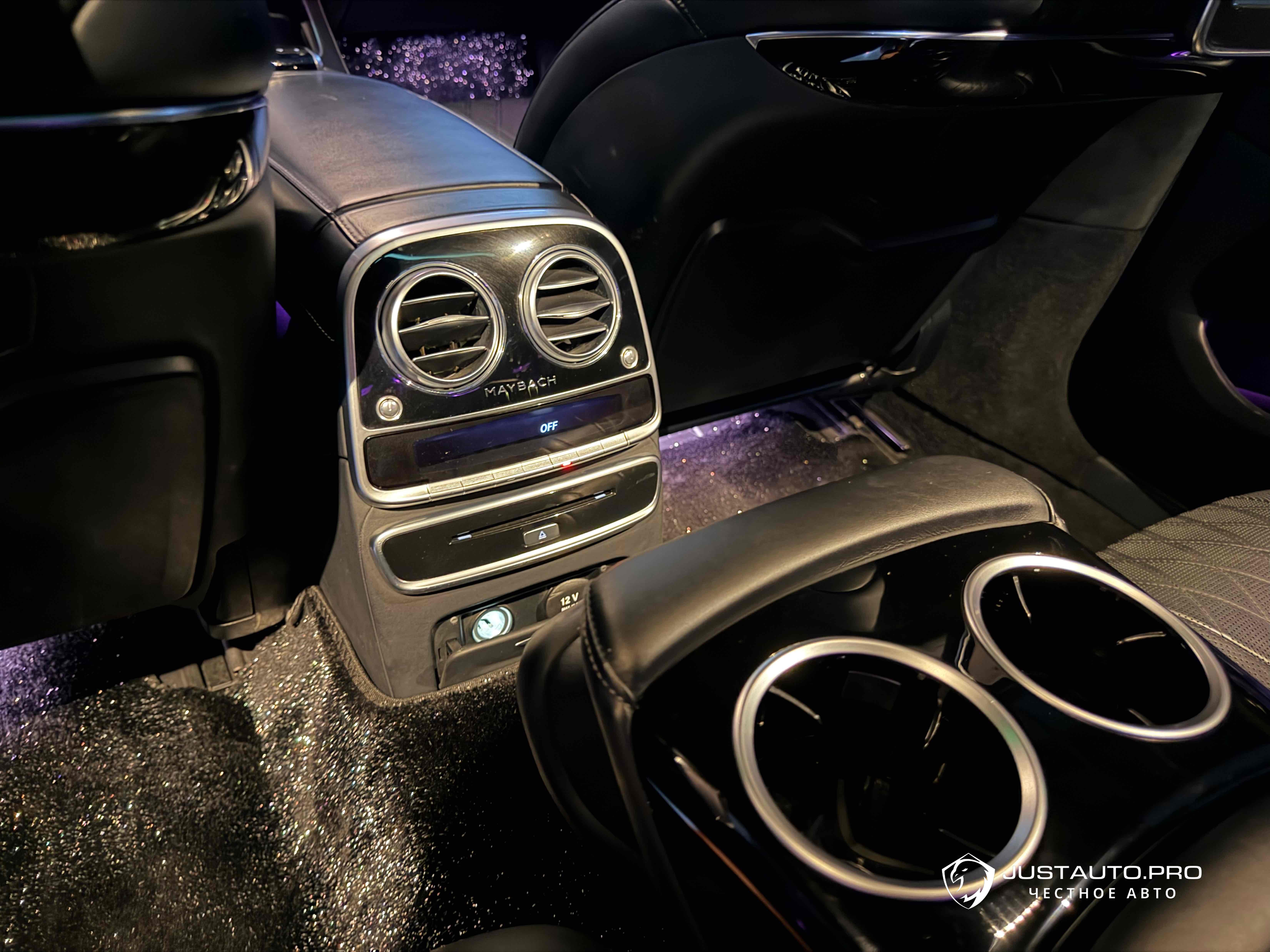 Автомобиль Mercedes-Benz S-Class