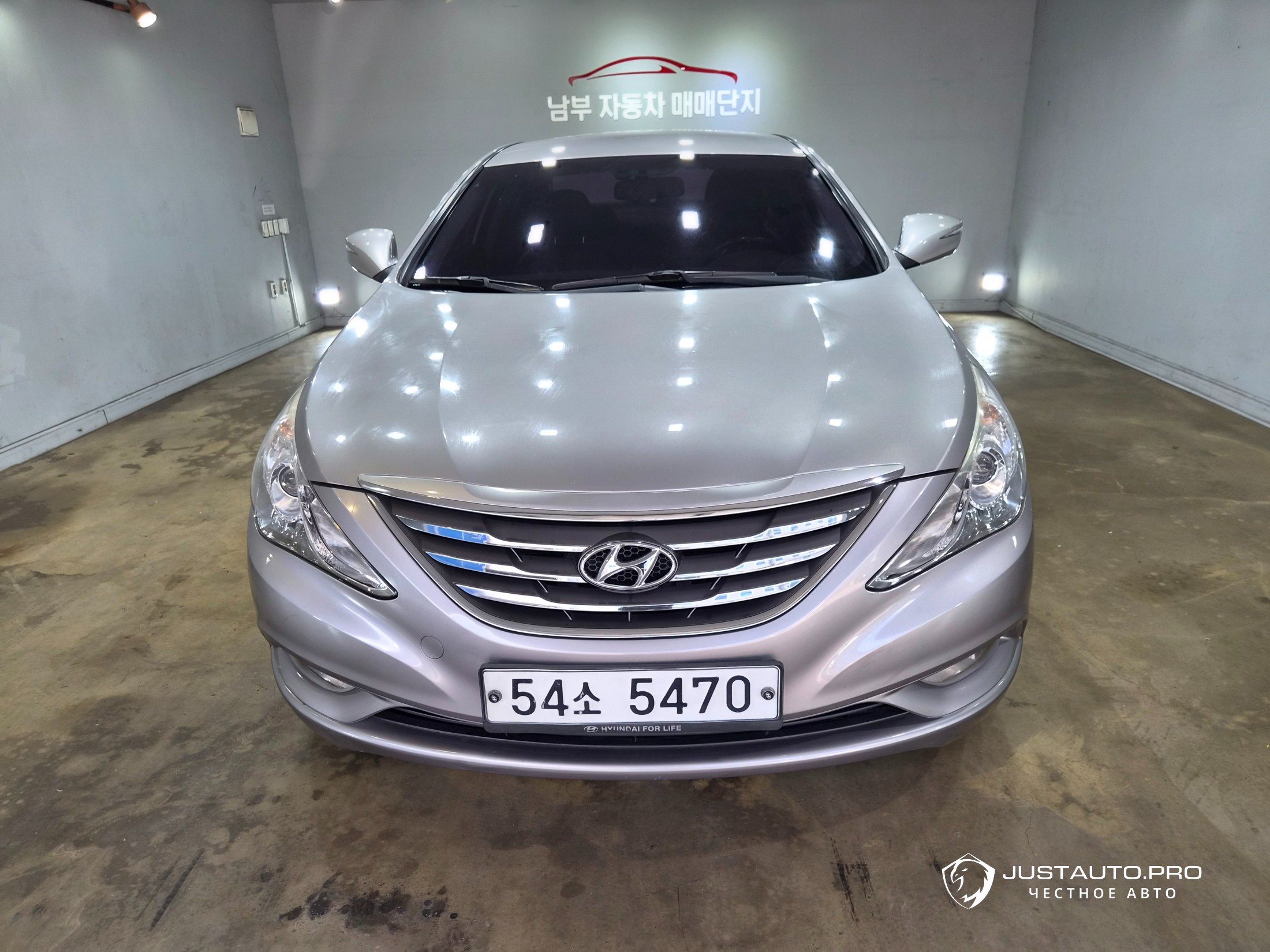 Автомобиль Hyundai Sonata
