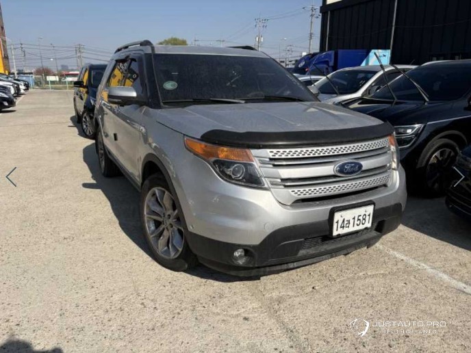 Автомобиль Ford Explorer