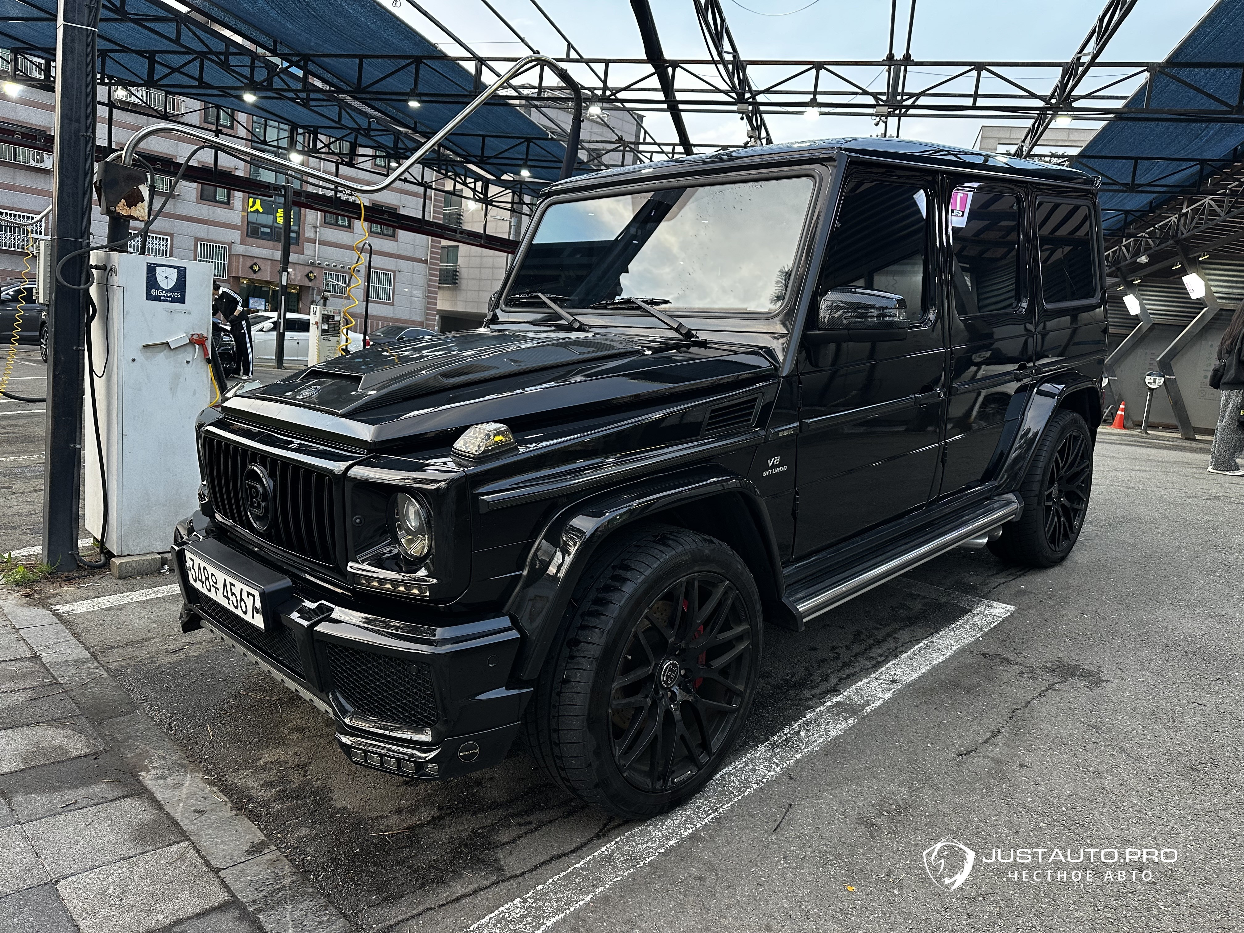 Автомобиль Mercedes-Benz G-Class